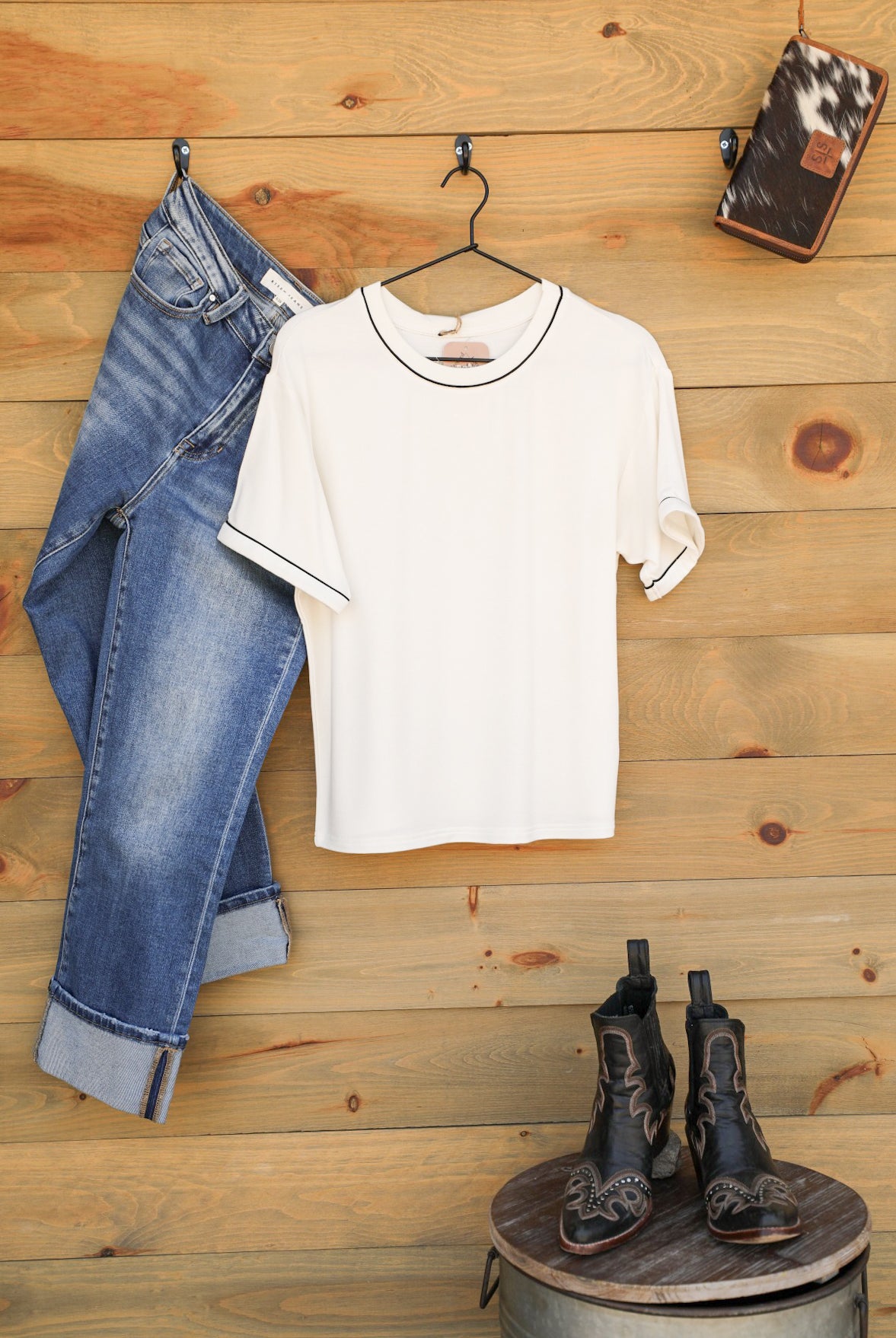 Anne Top-Shirts-Crooked Horn Company, Online Women's Fashion Boutique in San Tan Valley, Arizona 85140