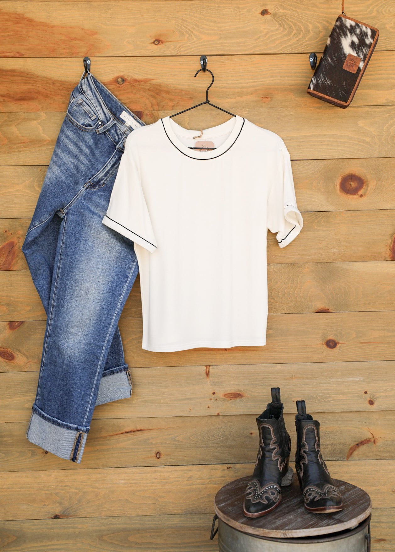 Anne Top-Shirts-Crooked Horn Company, Online Women's Fashion Boutique in San Tan Valley, Arizona 85140