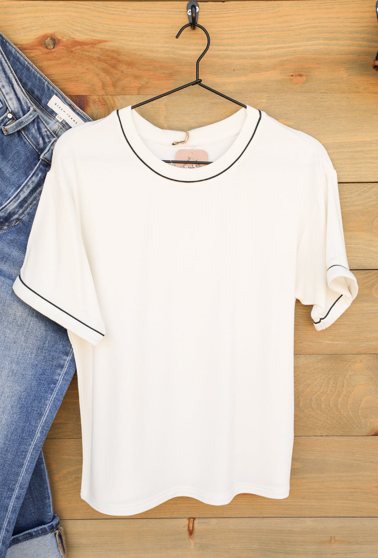 Anne Top-Shirts-Crooked Horn Company, Online Women's Fashion Boutique in San Tan Valley, Arizona 85140