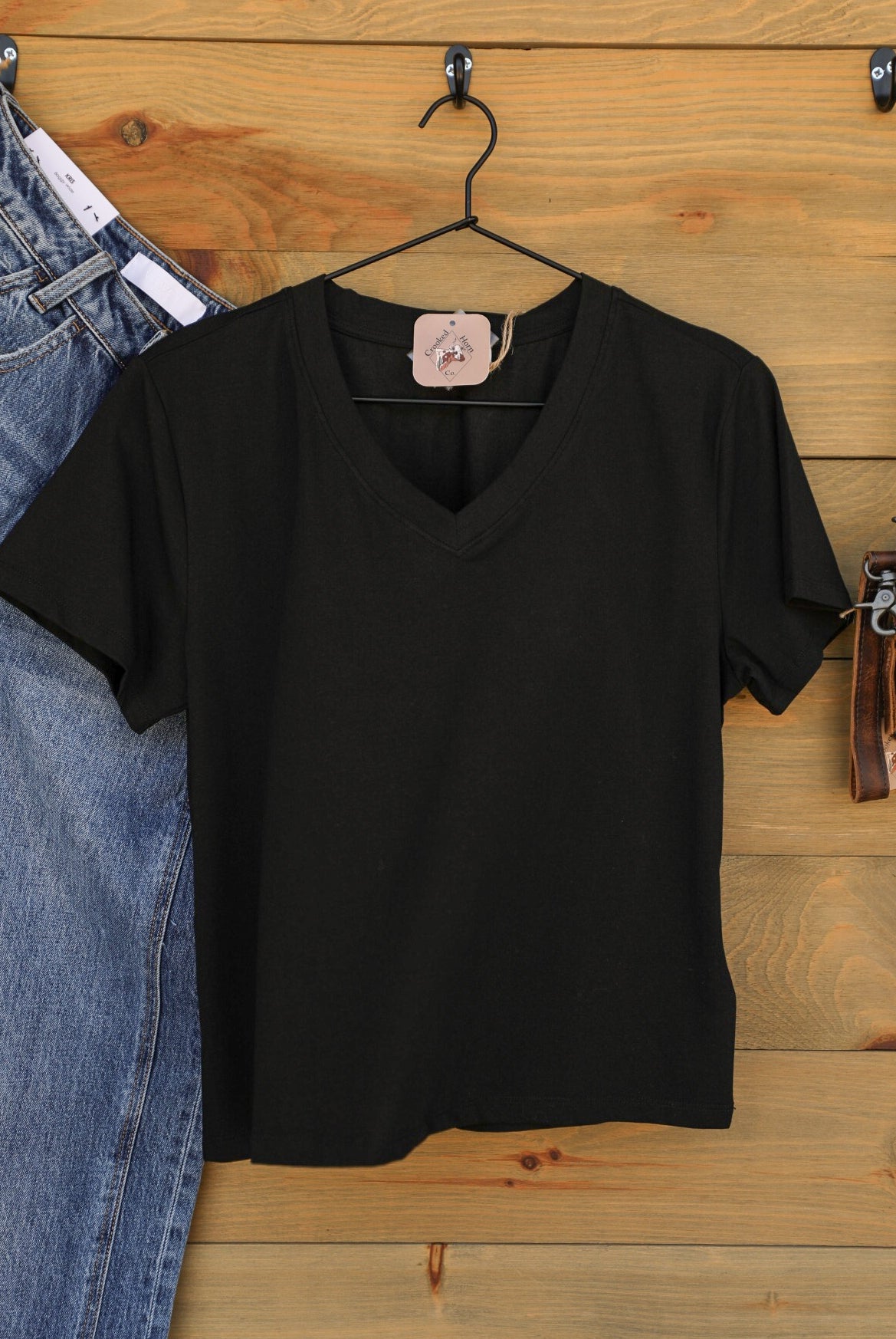 Amaya Top-Shirts-Crooked Horn Company, Online Women's Fashion Boutique in San Tan Valley, Arizona 85140