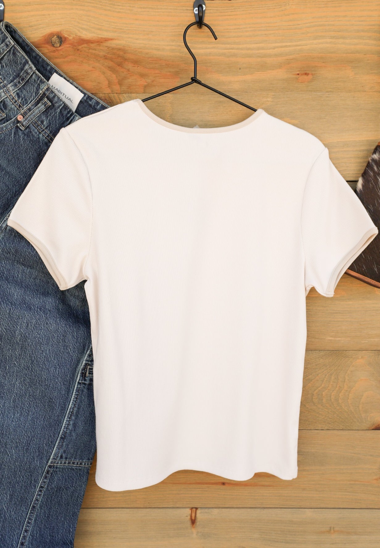 Asami Top-Shirts-Crooked Horn Company, Online Women's Fashion Boutique in San Tan Valley, Arizona 85140