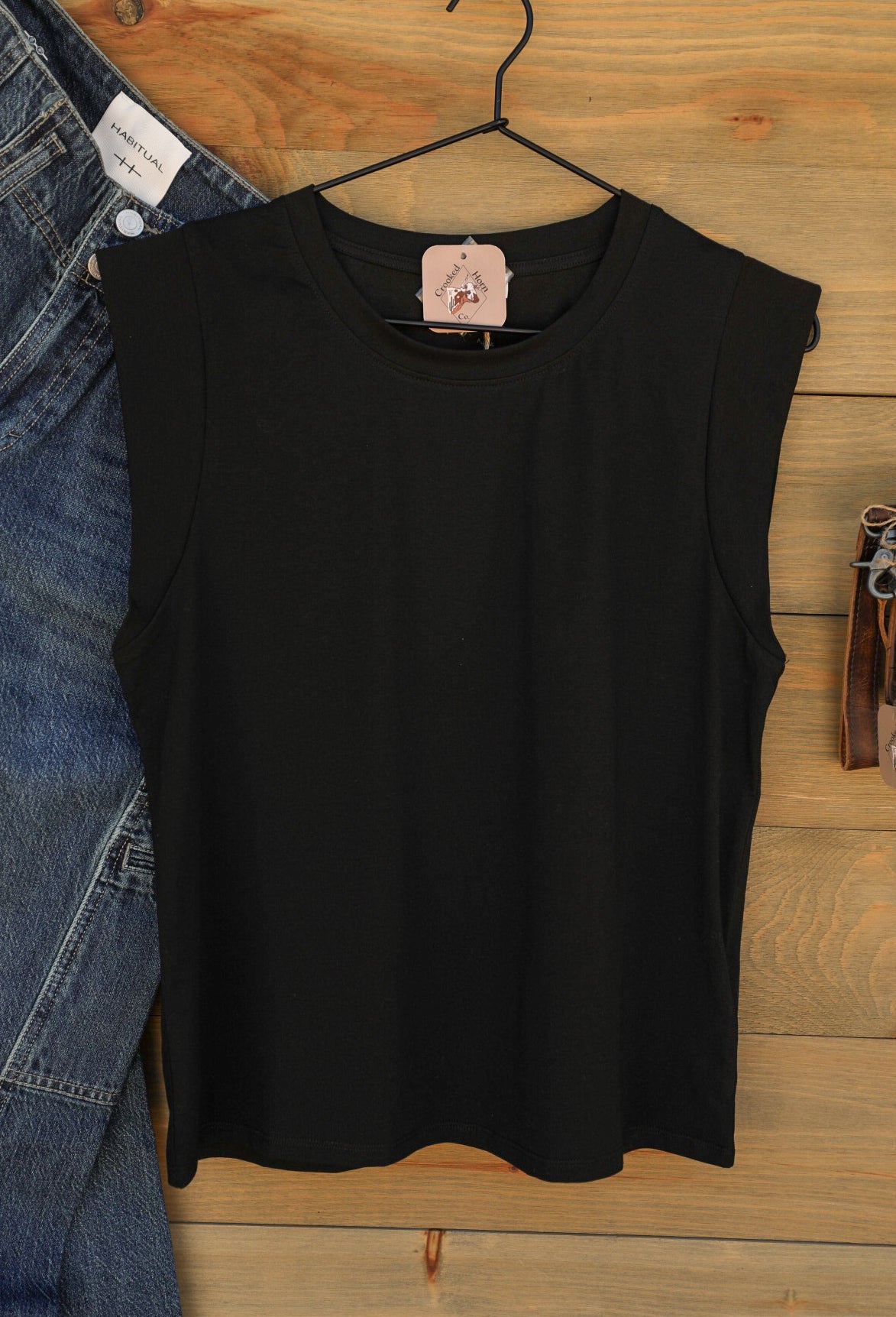 Ciara Top-Shirts-Crooked Horn Company, Online Women's Fashion Boutique in San Tan Valley, Arizona 85140