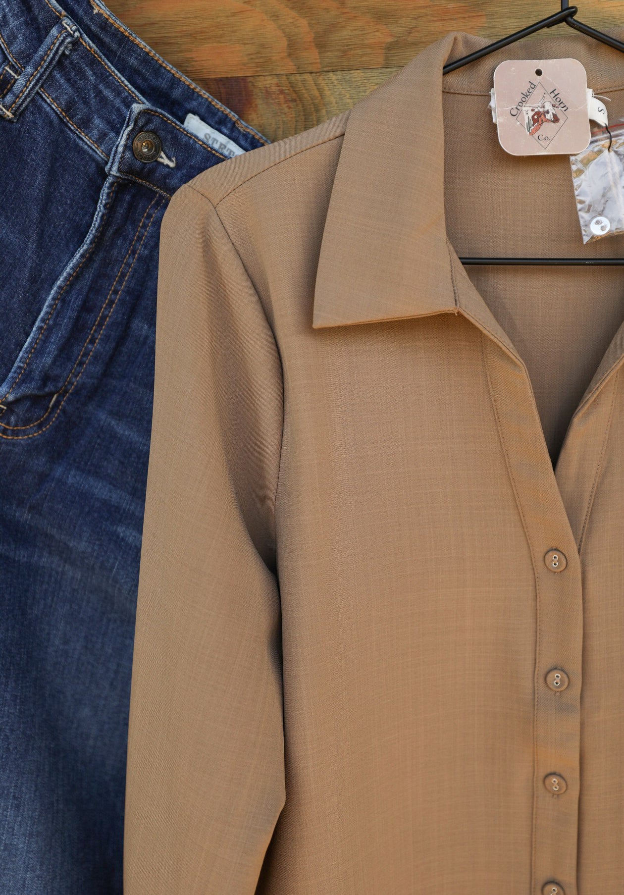 Colman Top-Shirts-Crooked Horn Company, Online Women's Fashion Boutique in San Tan Valley, Arizona 85140