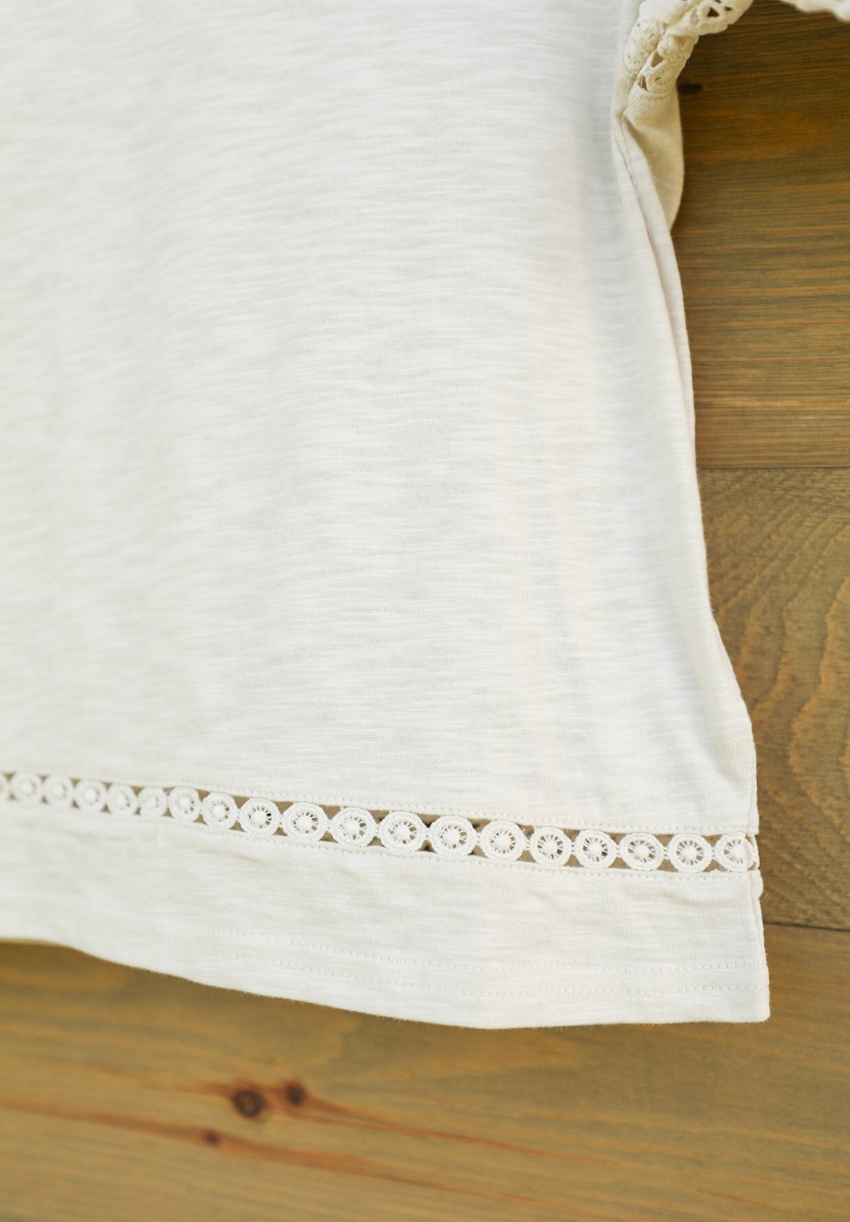 Deia Top-Shirts-Crooked Horn Company, Online Women's Fashion Boutique in San Tan Valley, Arizona 85140