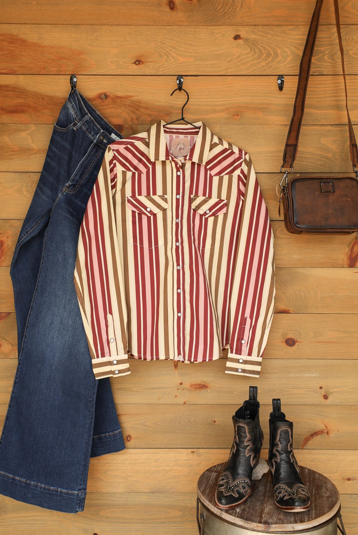 Kai Top-Shirts-Crooked Horn Company, Online Women's Fashion Boutique in San Tan Valley, Arizona 85140