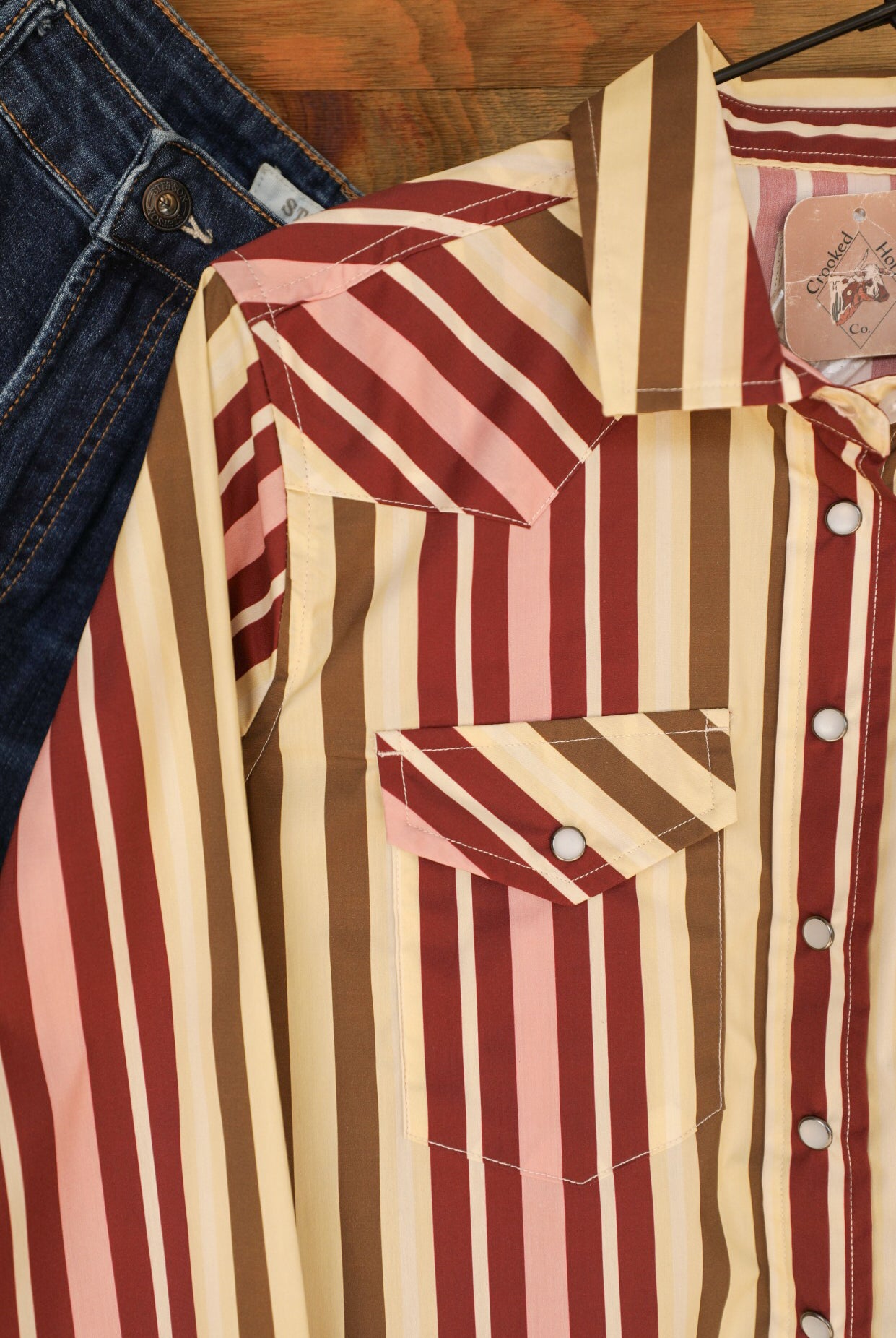 Kai Top-Shirts-Crooked Horn Company, Online Women's Fashion Boutique in San Tan Valley, Arizona 85140