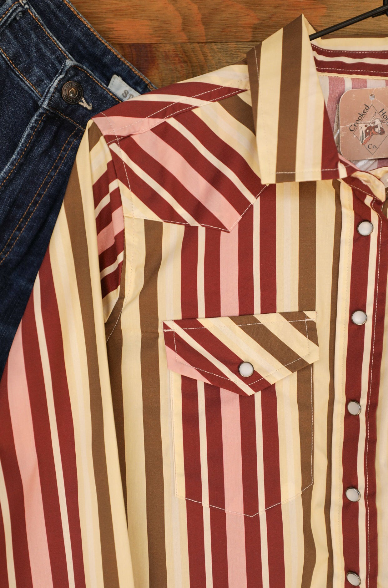 Kai Top-Shirts-Crooked Horn Company, Online Women's Fashion Boutique in San Tan Valley, Arizona 85140