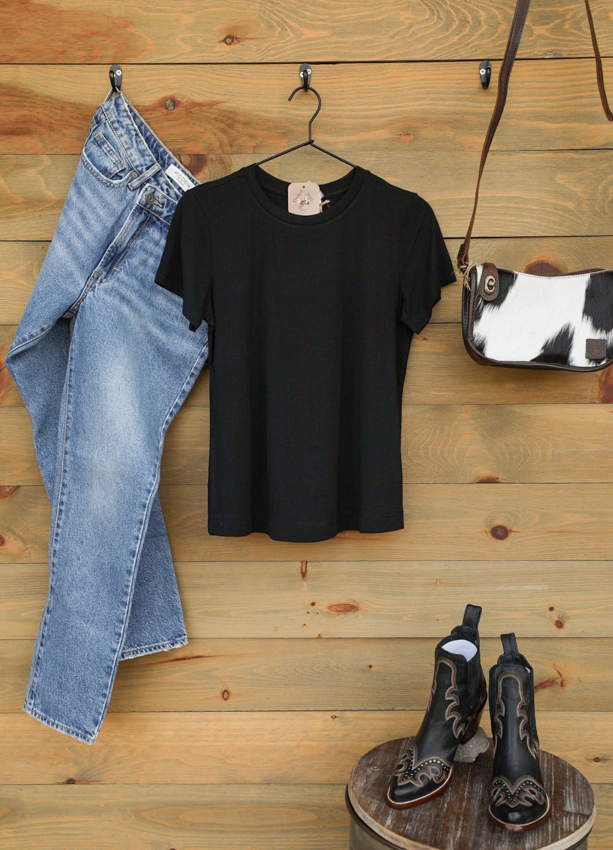 Shoshoni Top-Shirts-Crooked Horn Company, Online Women's Fashion Boutique in San Tan Valley, Arizona 85140