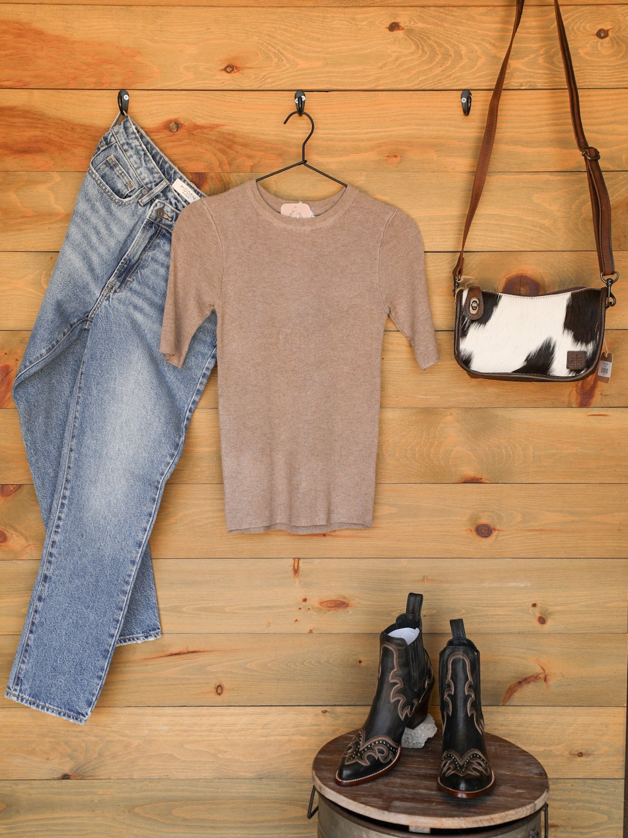 Saratoga Top-Shirts-Crooked Horn Company, Online Women's Fashion Boutique in San Tan Valley, Arizona 85140