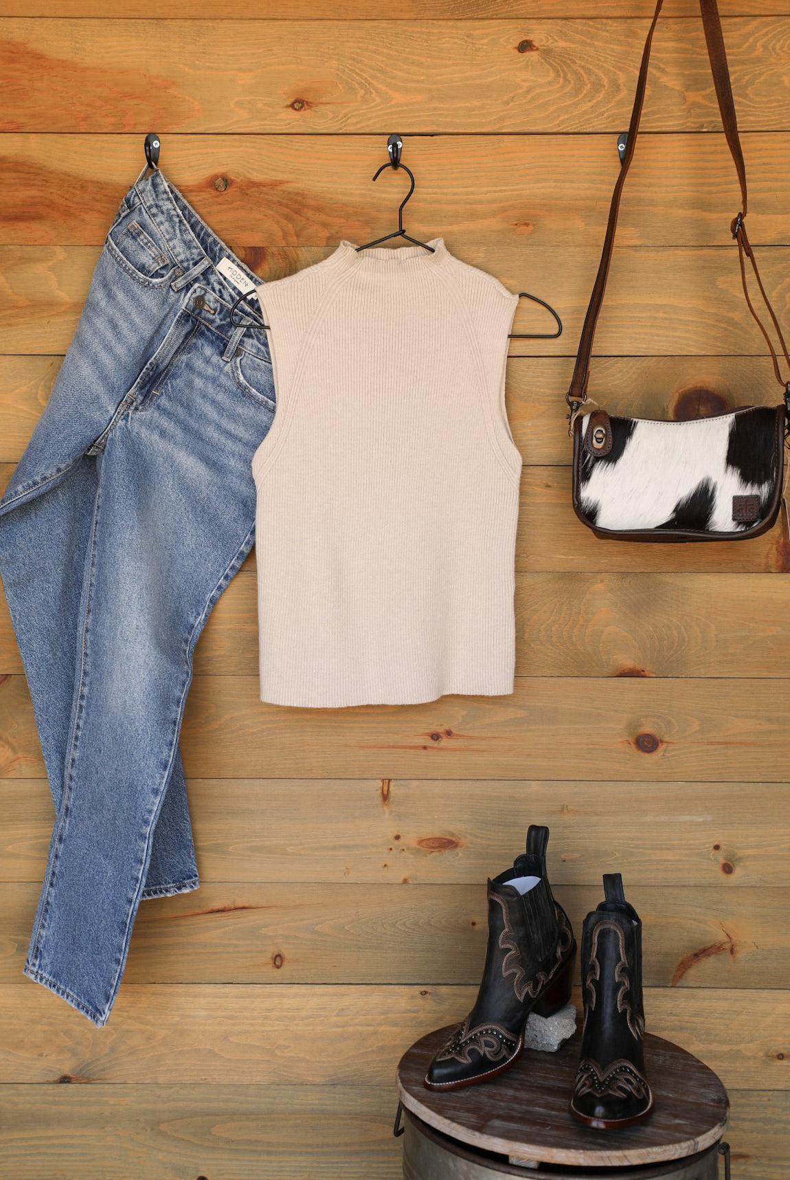 Paulina Top-Shirts-Crooked Horn Company, Online Women's Fashion Boutique in San Tan Valley, Arizona 85140