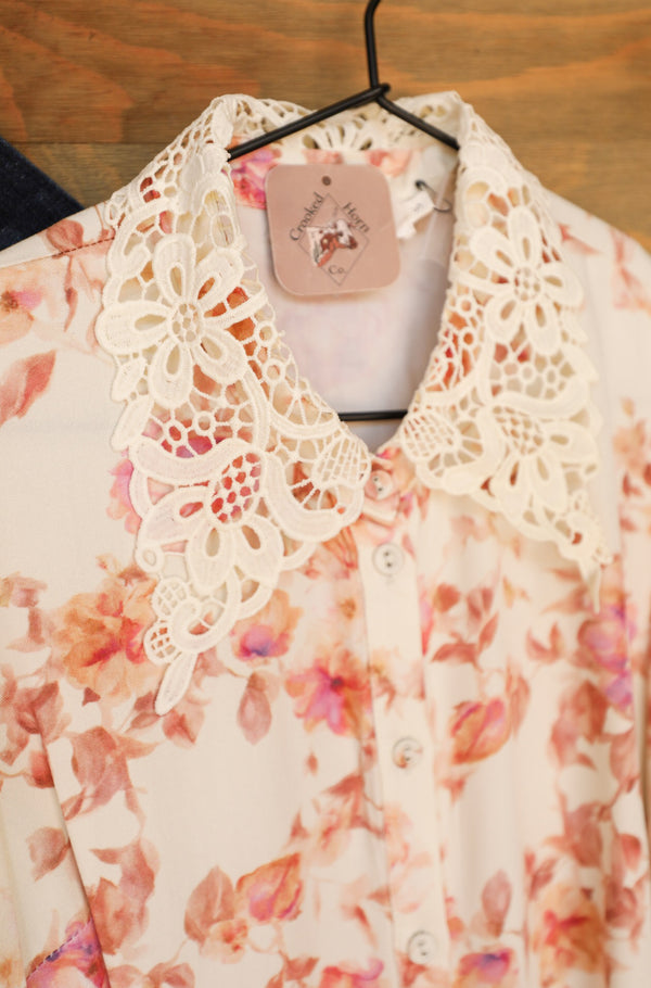 Riverton Top-Shirts-Crooked Horn Company, Online Women's Fashion Boutique in San Tan Valley, Arizona 85140