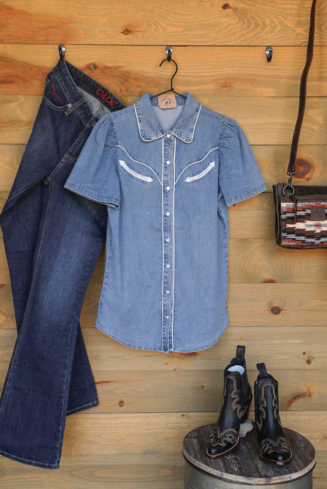 Summerset Top-Shirts-Crooked Horn Company, Online Women's Fashion Boutique in San Tan Valley, Arizona 85140