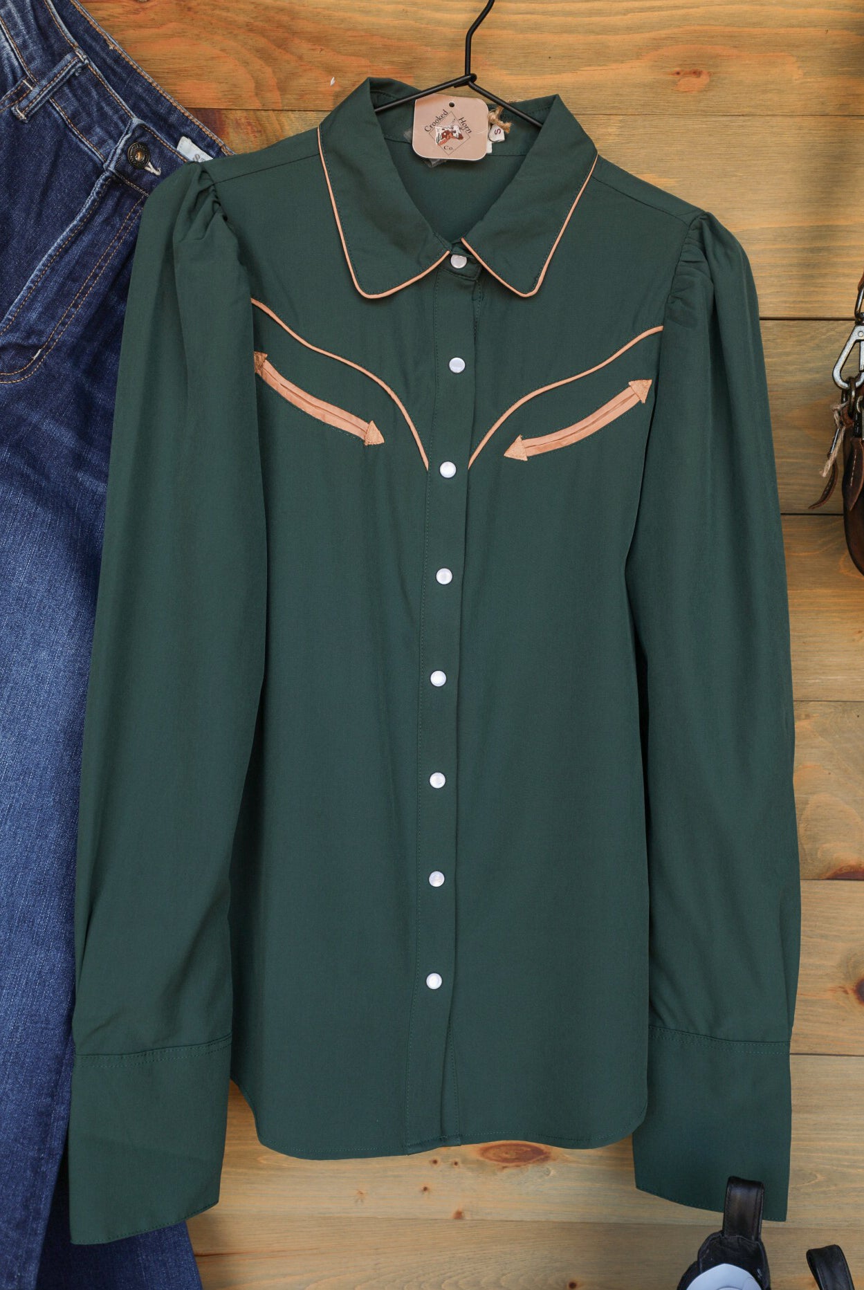 Sioux Falls Top-Shirts-Crooked Horn Company, Online Women's Fashion Boutique in San Tan Valley, Arizona 85140