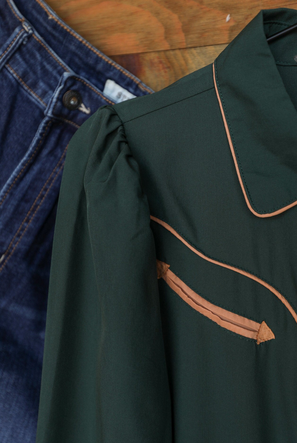 Sioux Falls Top-Shirts-Crooked Horn Company, Online Women's Fashion Boutique in San Tan Valley, Arizona 85140