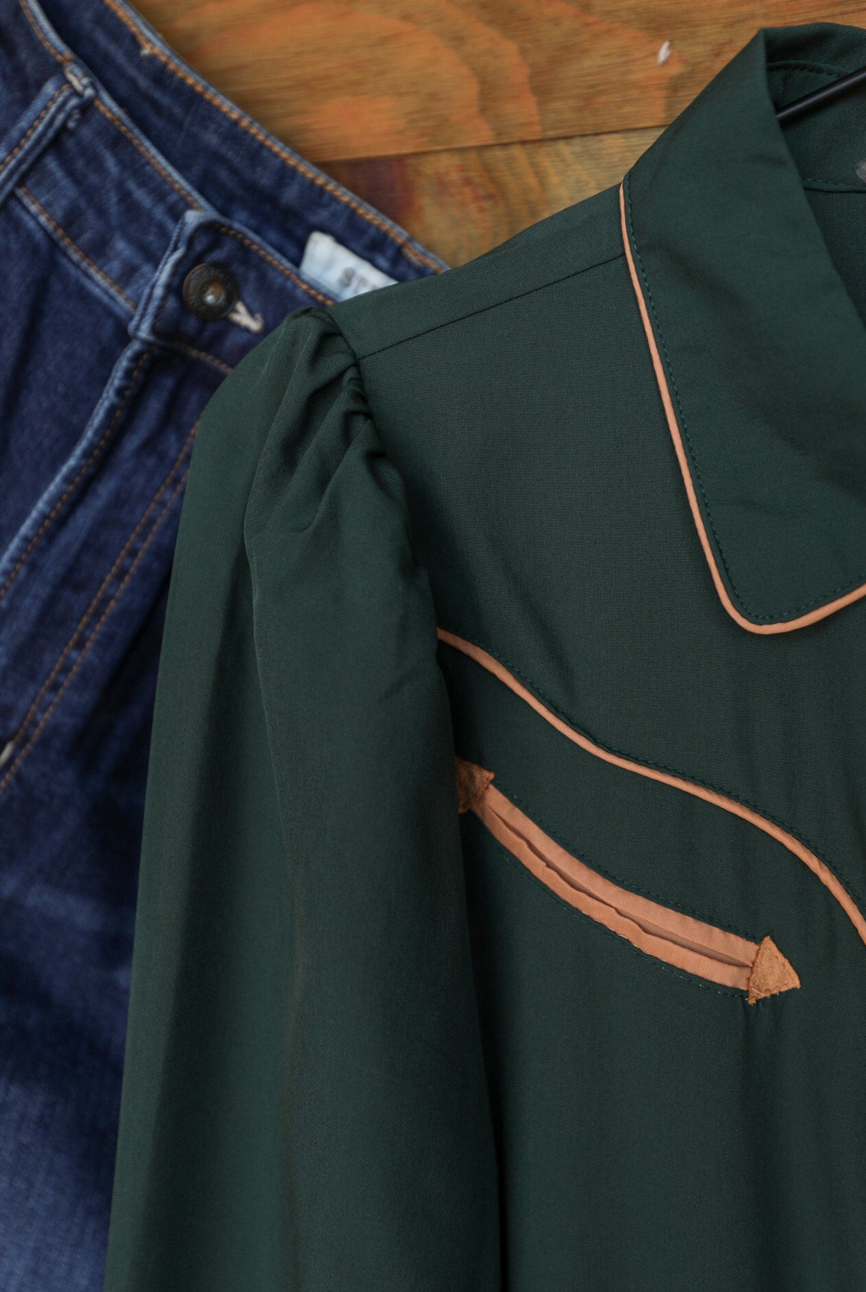 Sioux Falls Top-Shirts-Crooked Horn Company, Online Women's Fashion Boutique in San Tan Valley, Arizona 85140