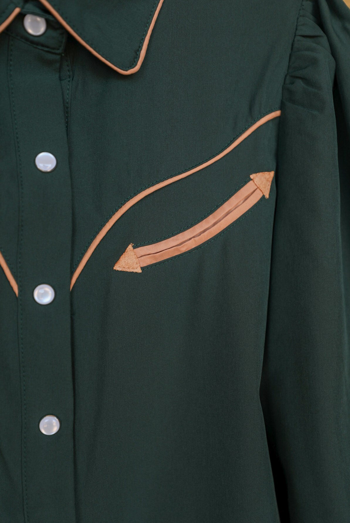 Sioux Falls Top-Shirts-Crooked Horn Company, Online Women's Fashion Boutique in San Tan Valley, Arizona 85140