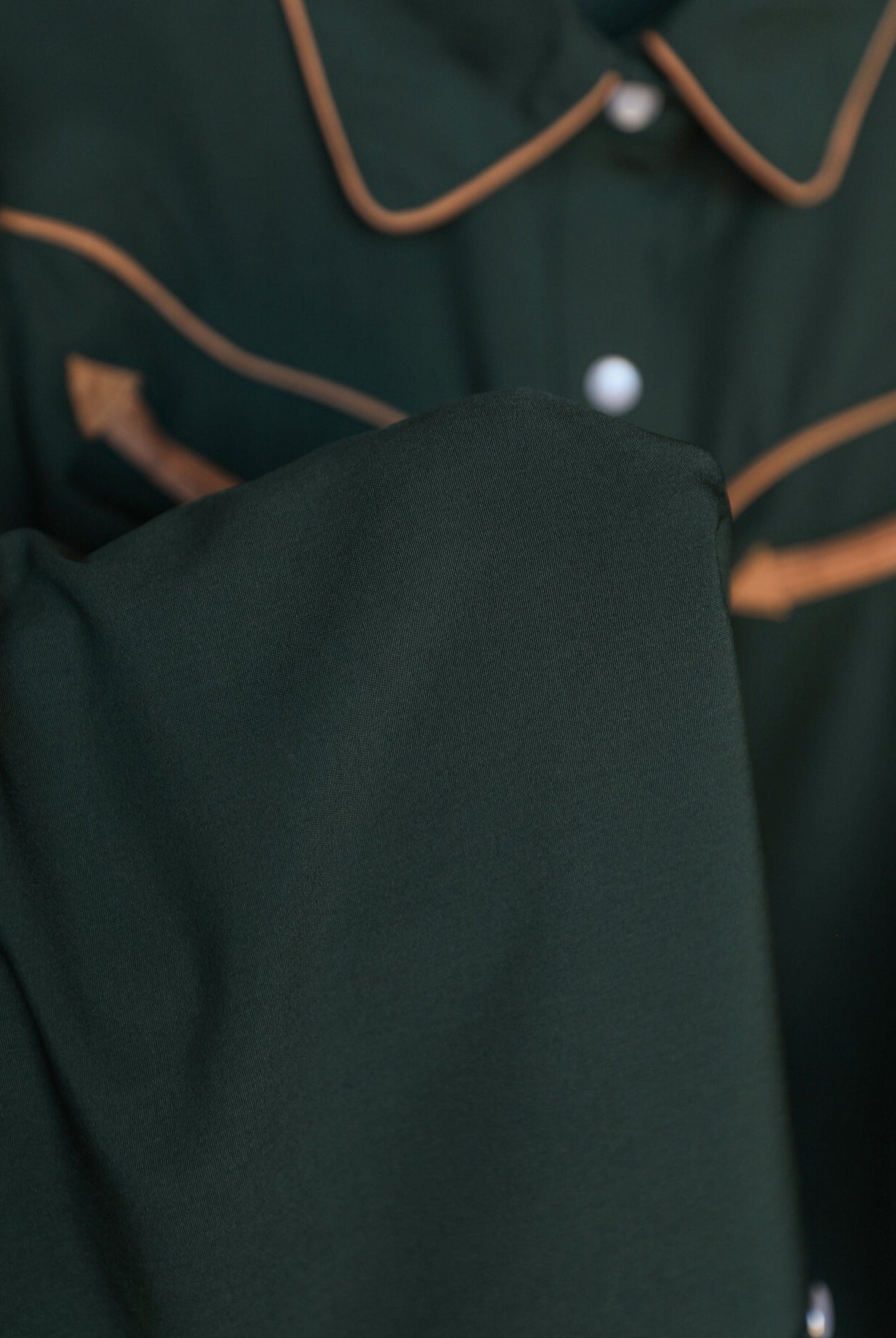 Sioux Falls Top-Shirts-Crooked Horn Company, Online Women's Fashion Boutique in San Tan Valley, Arizona 85140