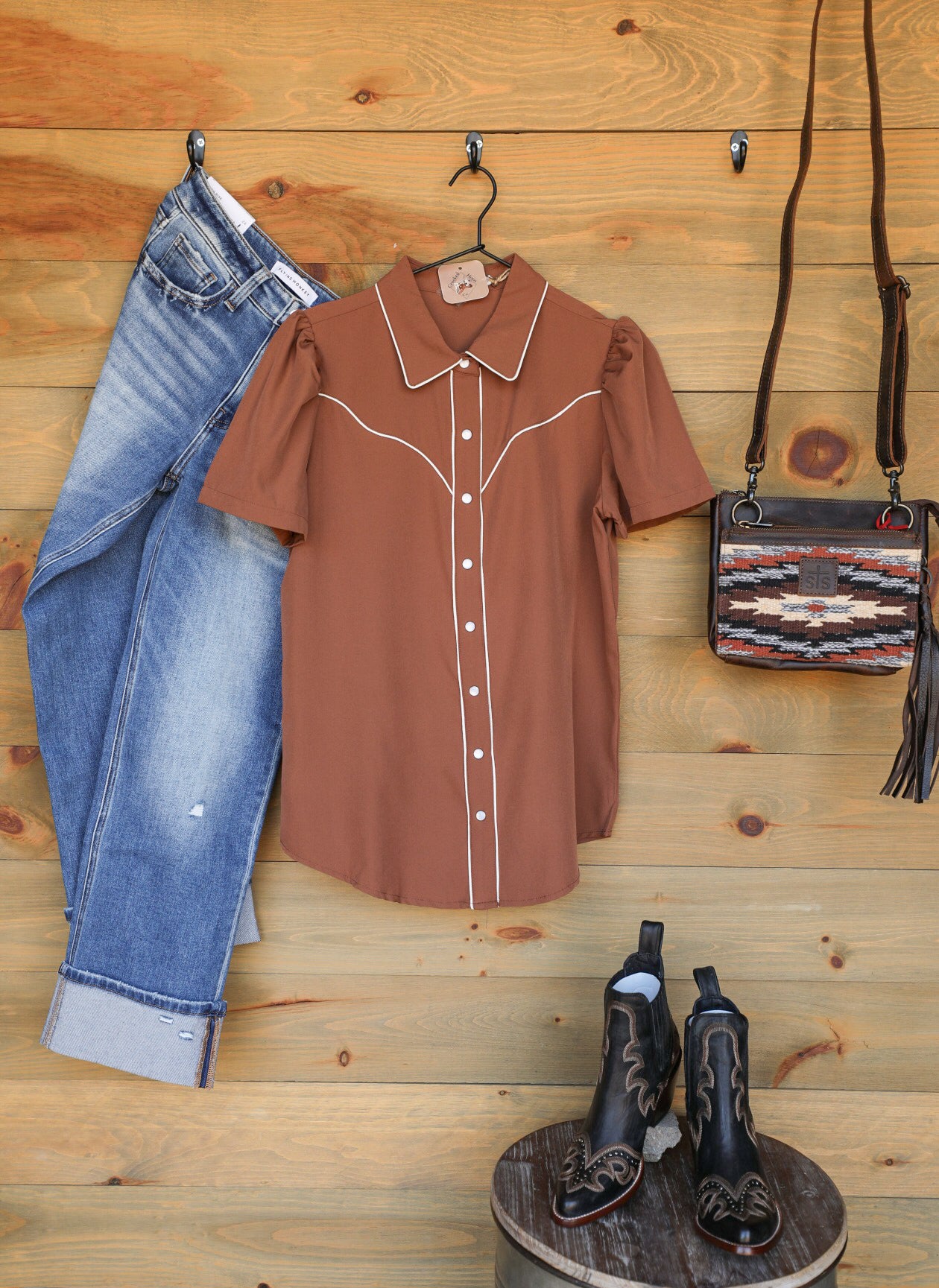 Brookings Top-Shirts-Crooked Horn Company, Online Women's Fashion Boutique in San Tan Valley, Arizona 85140