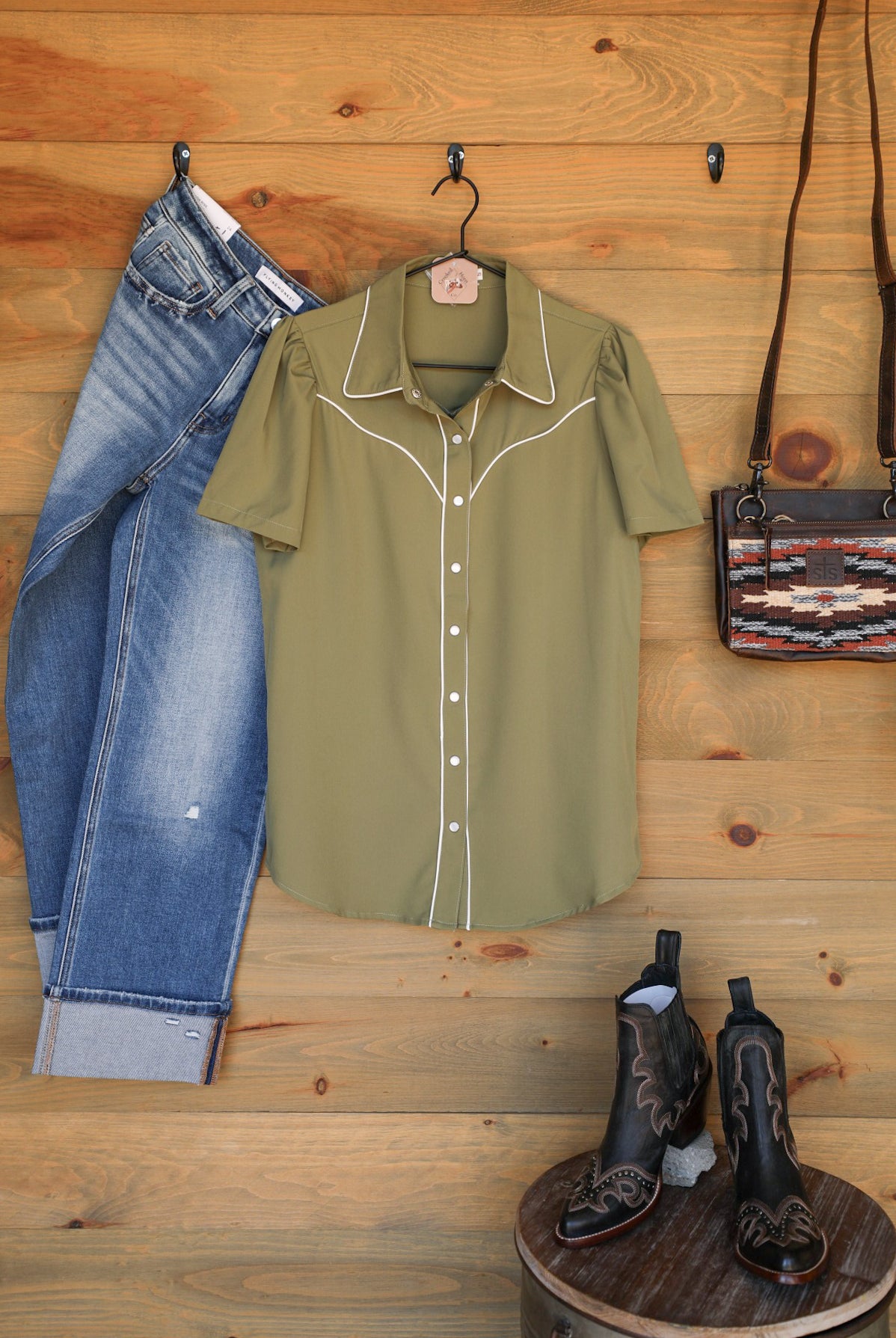 Estelline Top-Shirts-Crooked Horn Company, Online Women's Fashion Boutique in San Tan Valley, Arizona 85140