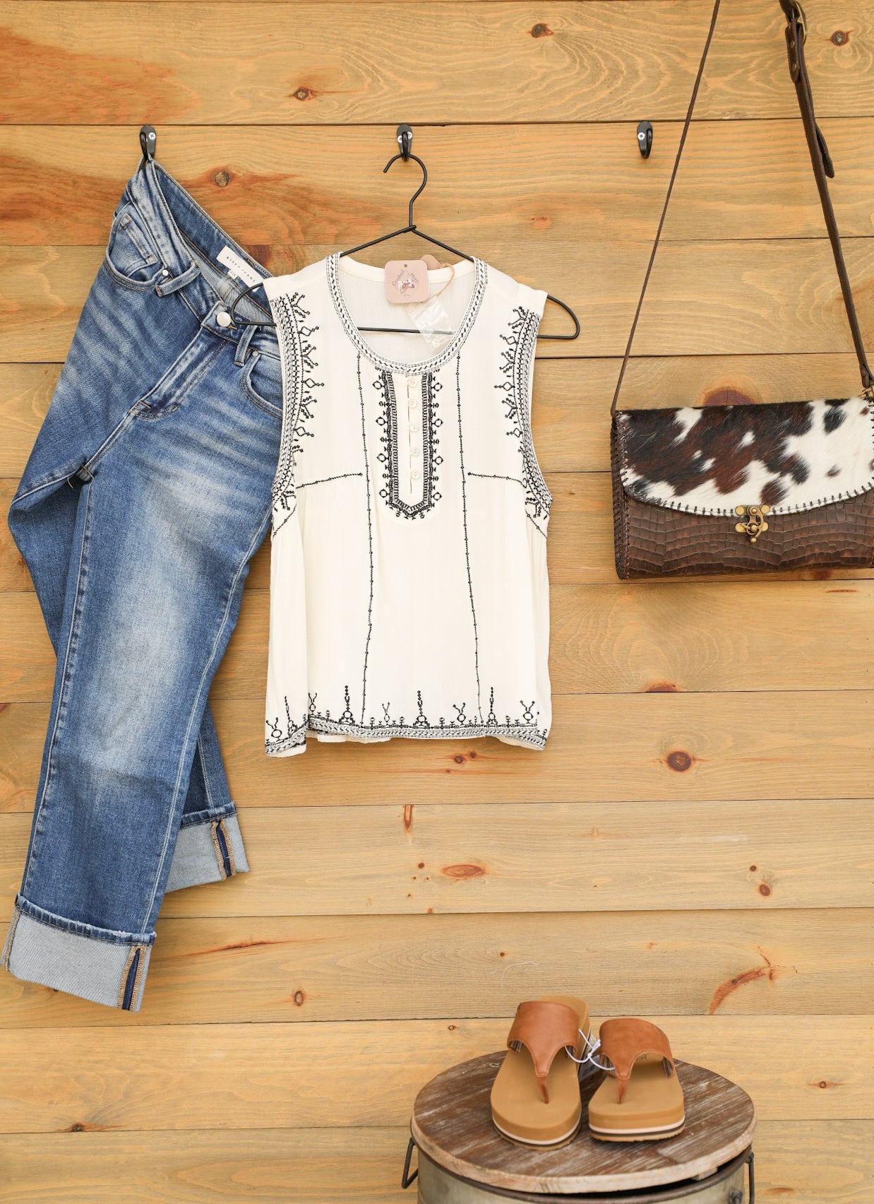 Kit Top-Shirts-Crooked Horn Company, Online Women's Fashion Boutique in San Tan Valley, Arizona 85140