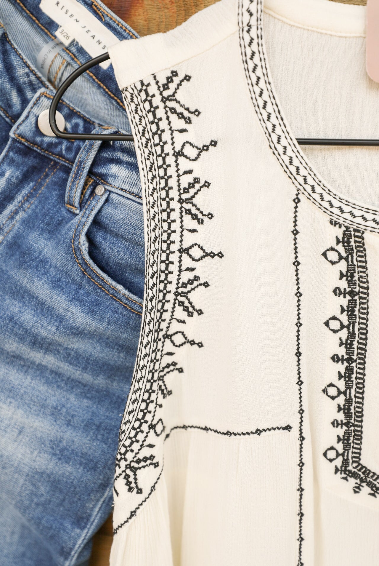 Kit Top-Shirts-Crooked Horn Company, Online Women's Fashion Boutique in San Tan Valley, Arizona 85140