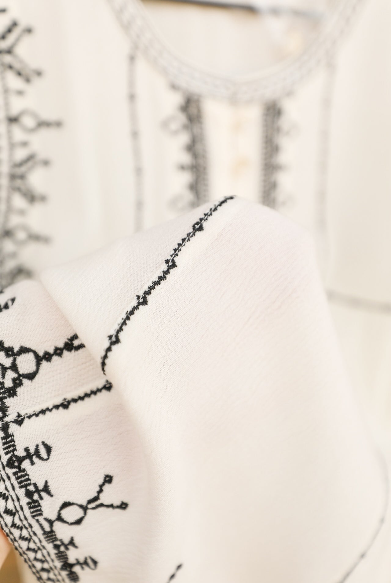 Kit Top-Shirts-Crooked Horn Company, Online Women's Fashion Boutique in San Tan Valley, Arizona 85140