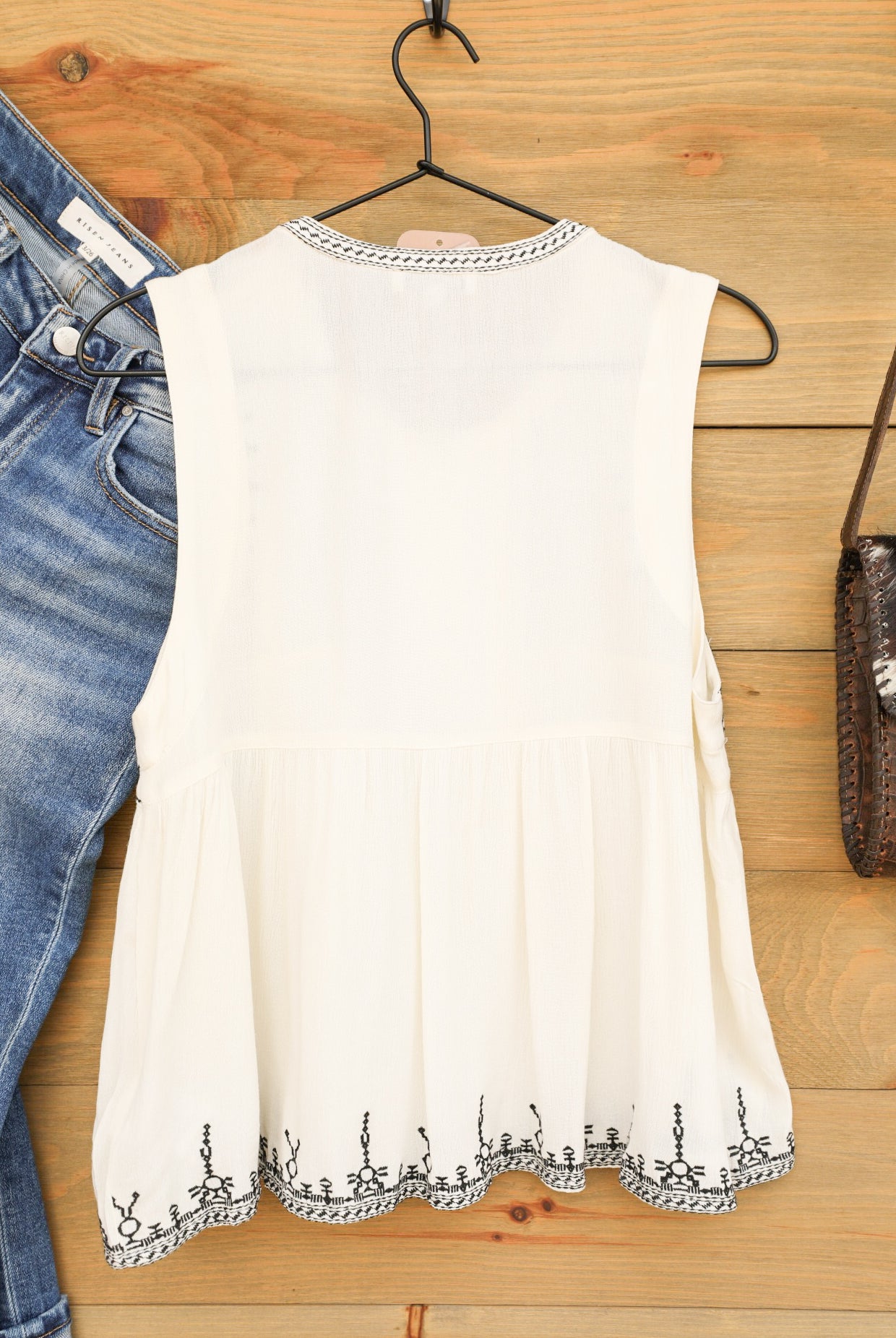 Kit Top-Shirts-Crooked Horn Company, Online Women's Fashion Boutique in San Tan Valley, Arizona 85140