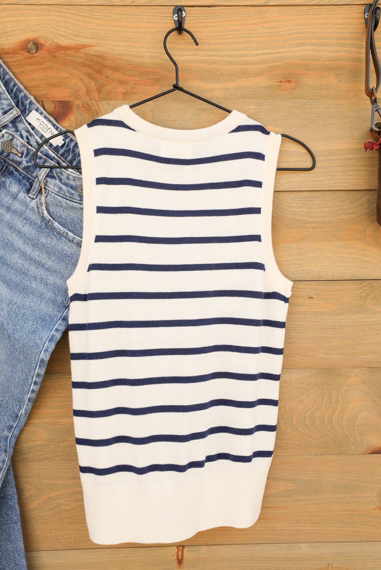 Elsa Top-Shirts-Crooked Horn Company, Online Women's Fashion Boutique in San Tan Valley, Arizona 85140