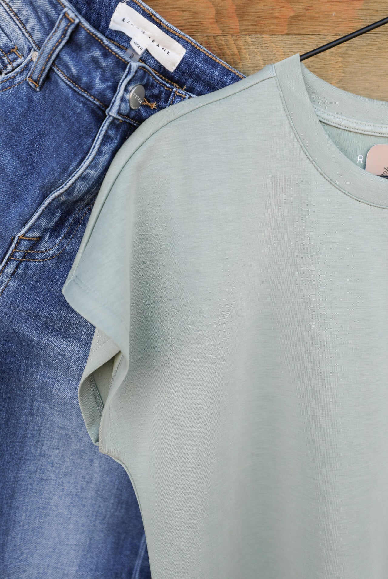 Gabriella Top-Shirts-Crooked Horn Company, Online Women's Fashion Boutique in San Tan Valley, Arizona 85140