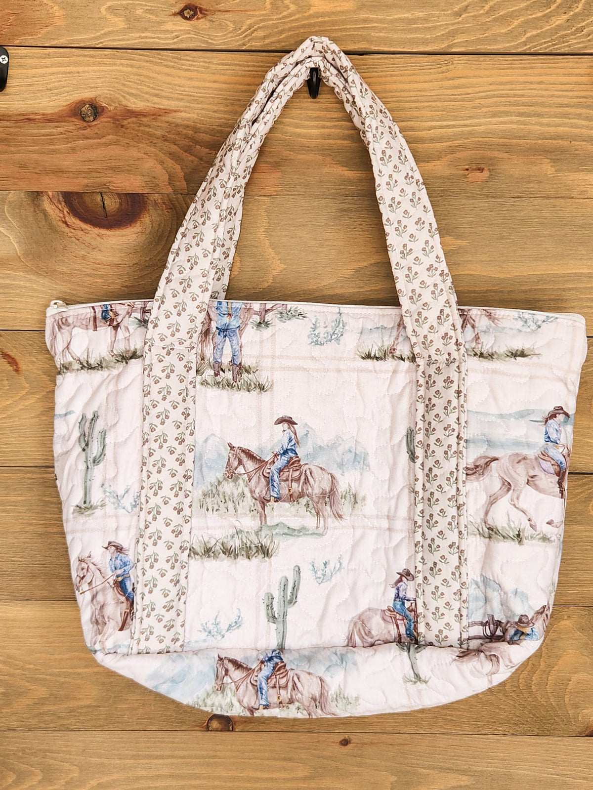 Quilted Zipper Tote-Purses/Bags-Crooked Horn Company, Online Women's Fashion Boutique in San Tan Valley, Arizona 85140