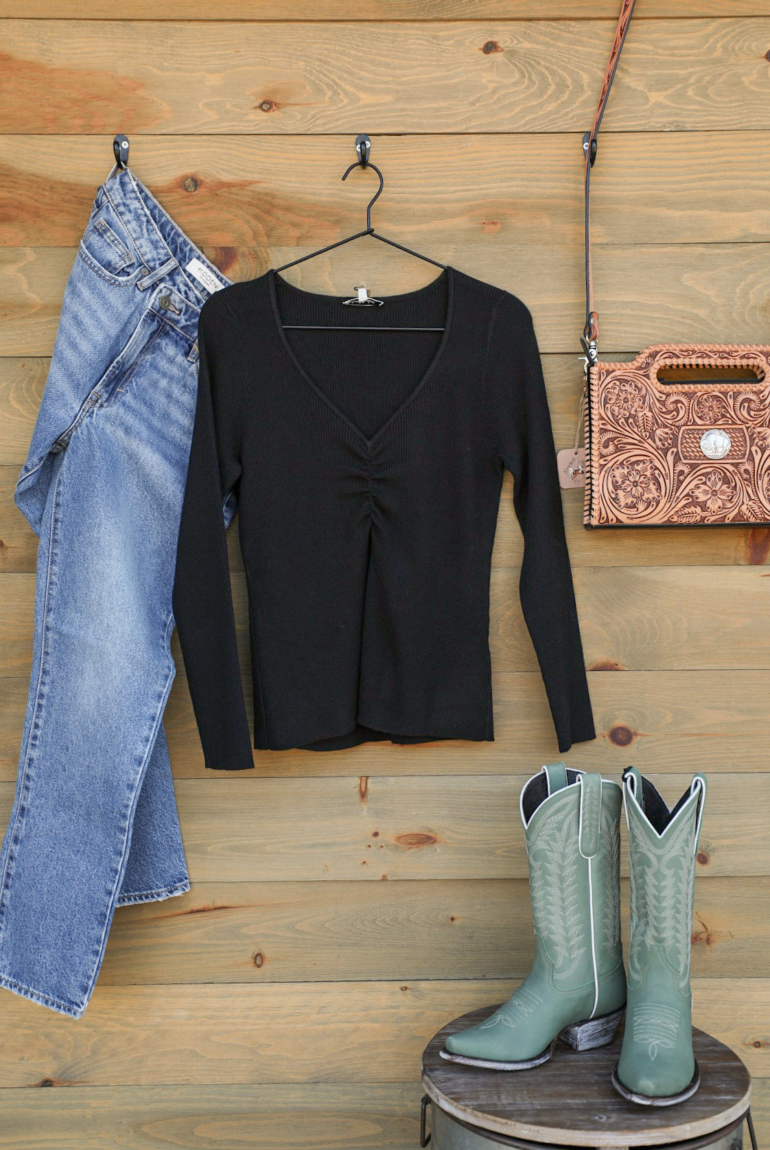 Leighton Top-Shirts-Crooked Horn Company, Online Women's Fashion Boutique in San Tan Valley, Arizona 85140