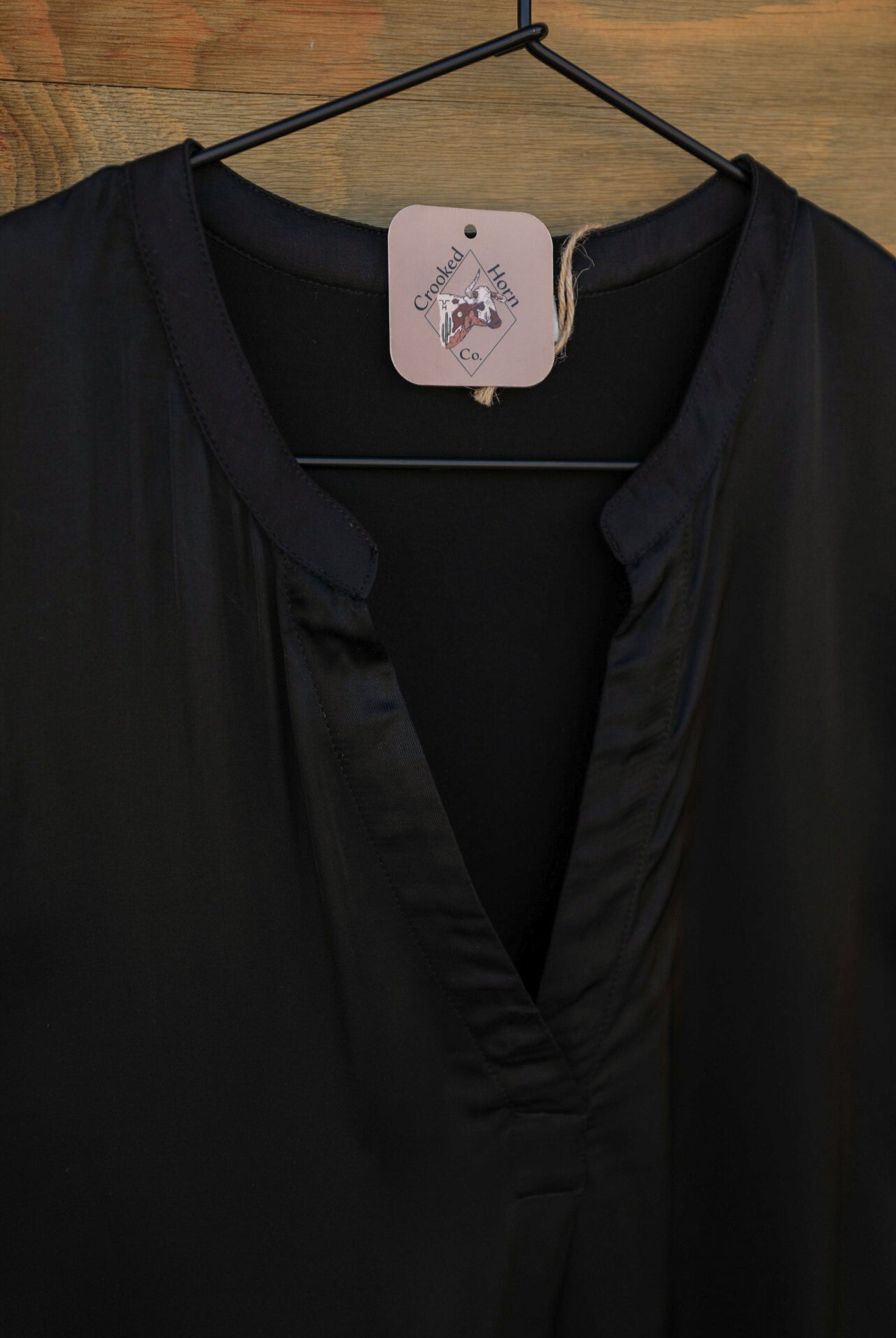 Lilo Top-Shirts-Crooked Horn Company, Online Women's Fashion Boutique in San Tan Valley, Arizona 85140