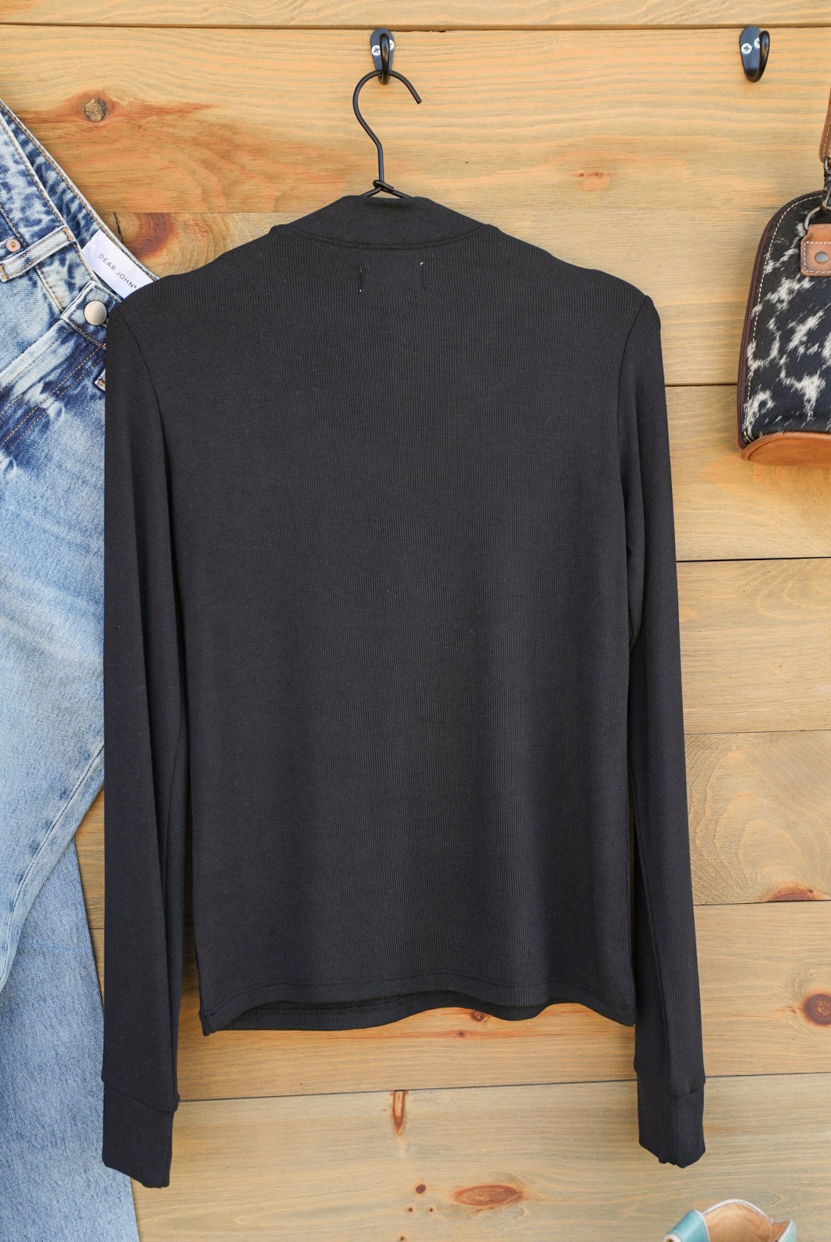 Liz Top-Shirts-Crooked Horn Company, Online Women's Fashion Boutique in San Tan Valley, Arizona 85140