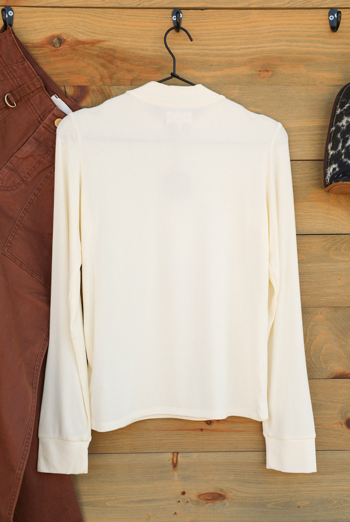 Liz Top-Shirts-Crooked Horn Company, Online Women's Fashion Boutique in San Tan Valley, Arizona 85140