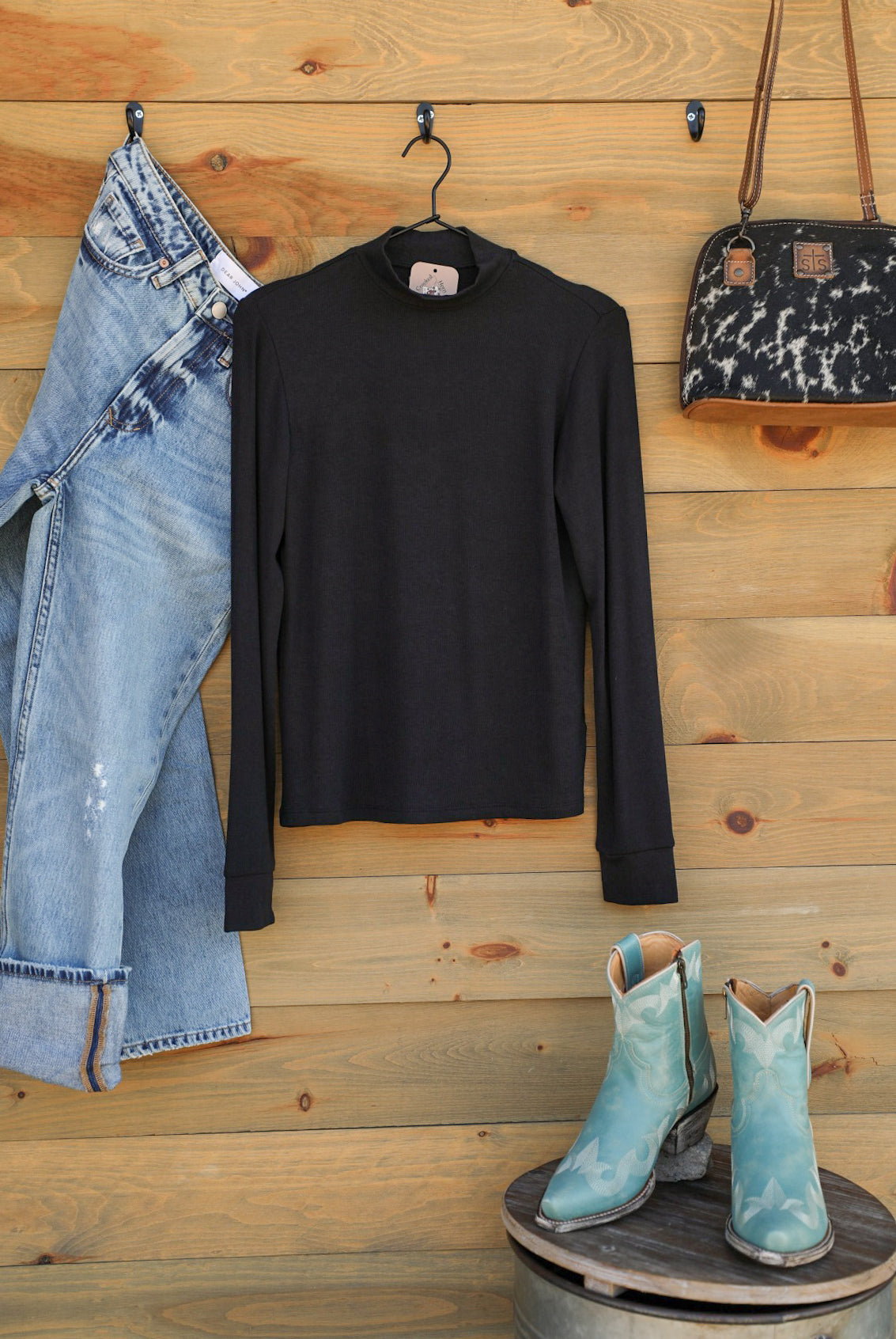 Liz Top-Shirts-Crooked Horn Company, Online Women's Fashion Boutique in San Tan Valley, Arizona 85140