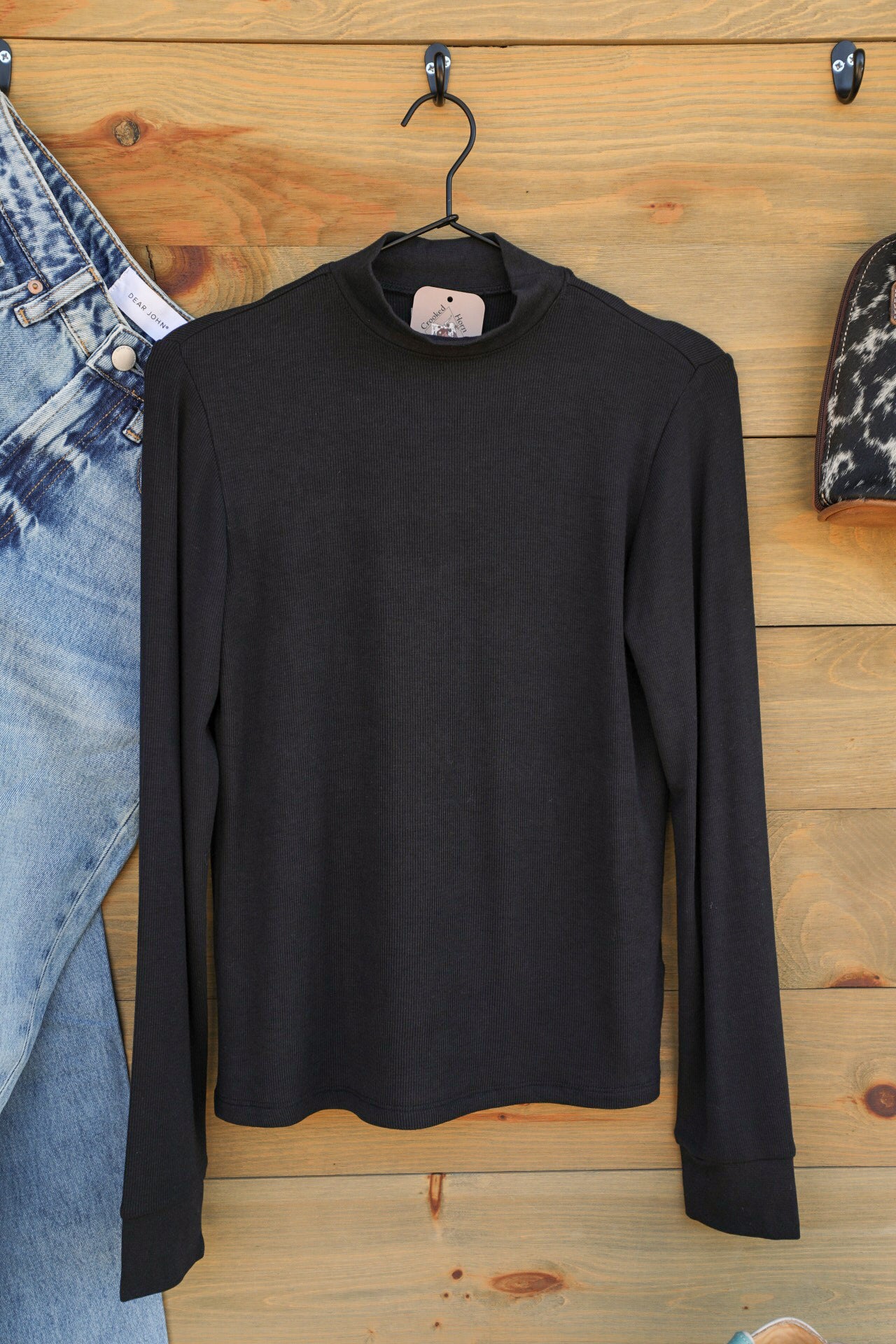 Liz Top-Shirts-Crooked Horn Company, Online Women's Fashion Boutique in San Tan Valley, Arizona 85140