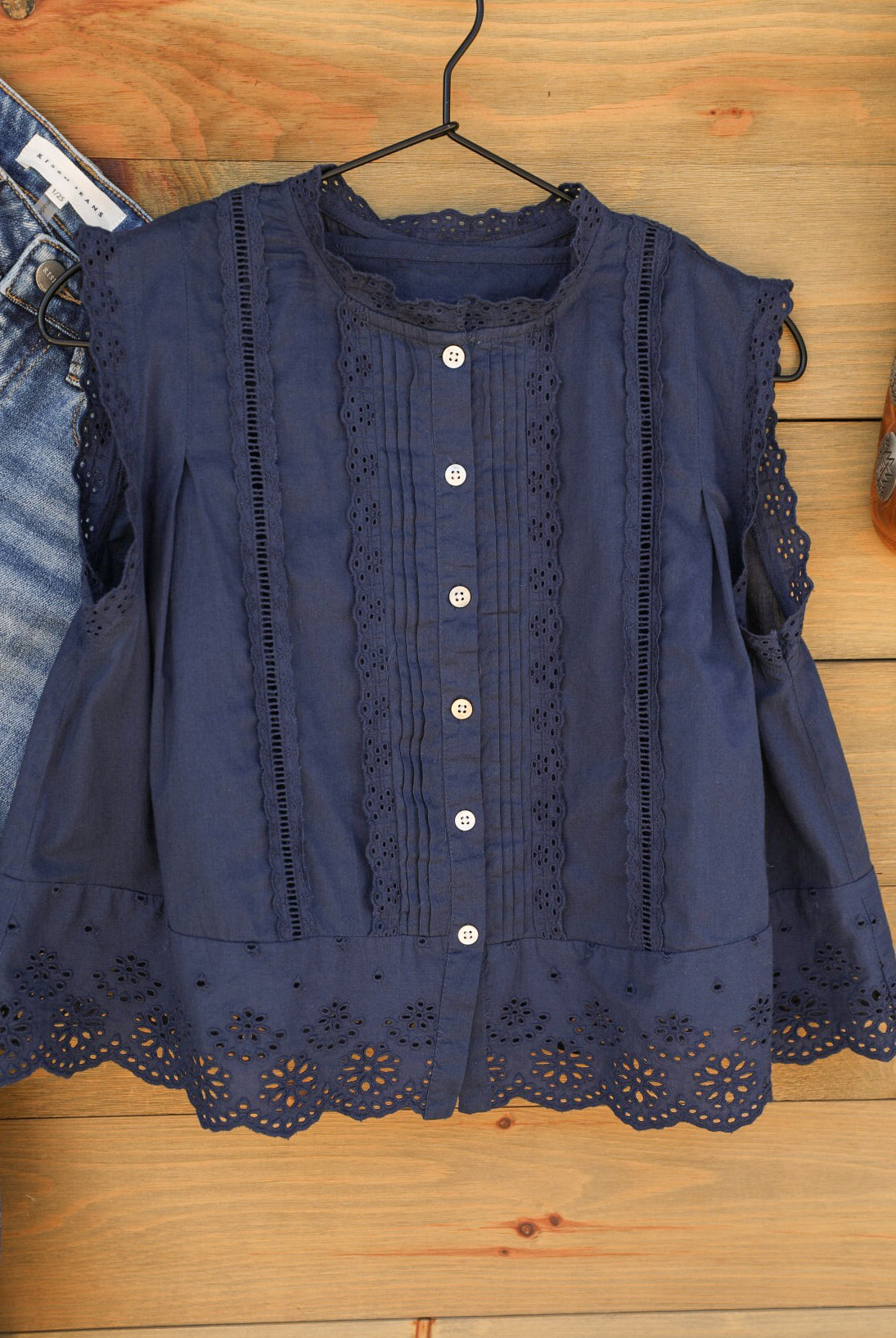 Mills Top-Shirts-Crooked Horn Company, Online Women's Fashion Boutique in San Tan Valley, Arizona 85140