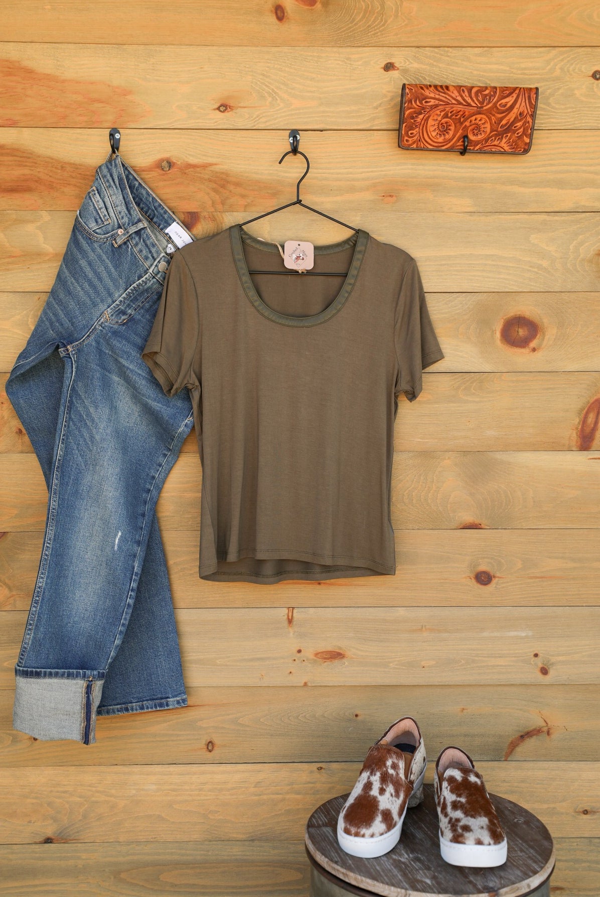 Miranda Top-Shirts-Crooked Horn Company, Online Women's Fashion Boutique in San Tan Valley, Arizona 85140