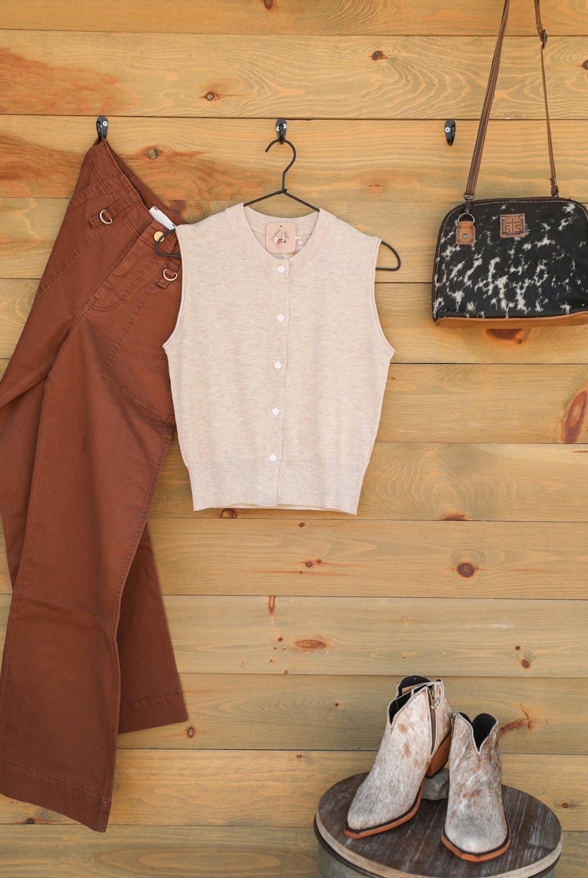 Poplar Vest-Shirts-Crooked Horn Company, Online Women's Fashion Boutique in San Tan Valley, Arizona 85140