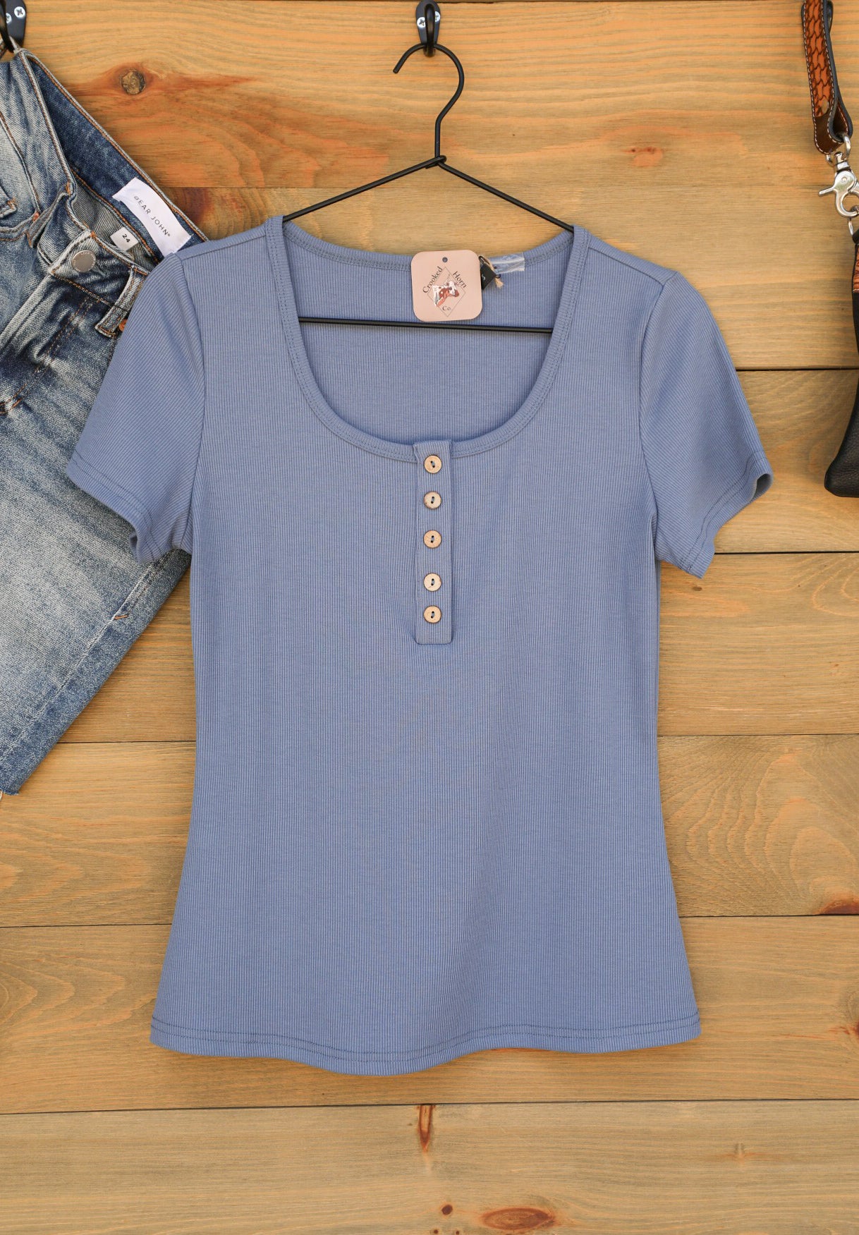 Sidney Top-Shirts-Crooked Horn Company, Online Women's Fashion Boutique in San Tan Valley, Arizona 85140