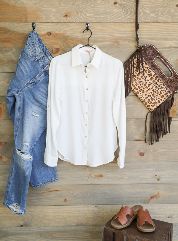 Leslie Top-Shirts-Crooked Horn Company, Online Women's Fashion Boutique in San Tan Valley, Arizona 85140