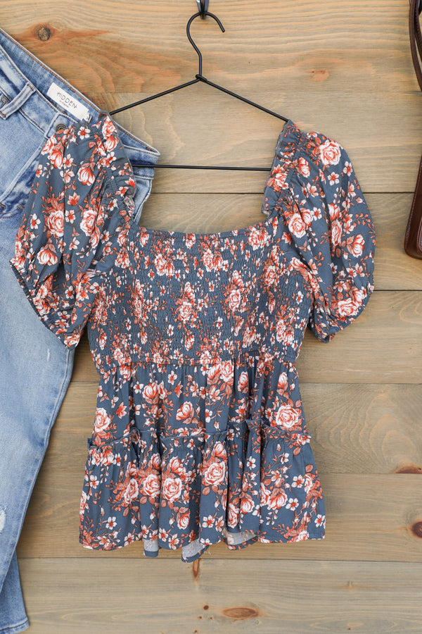 Las Lunas Top-Shirts-Crooked Horn Company, Online Women's Fashion Boutique in San Tan Valley, Arizona 85140