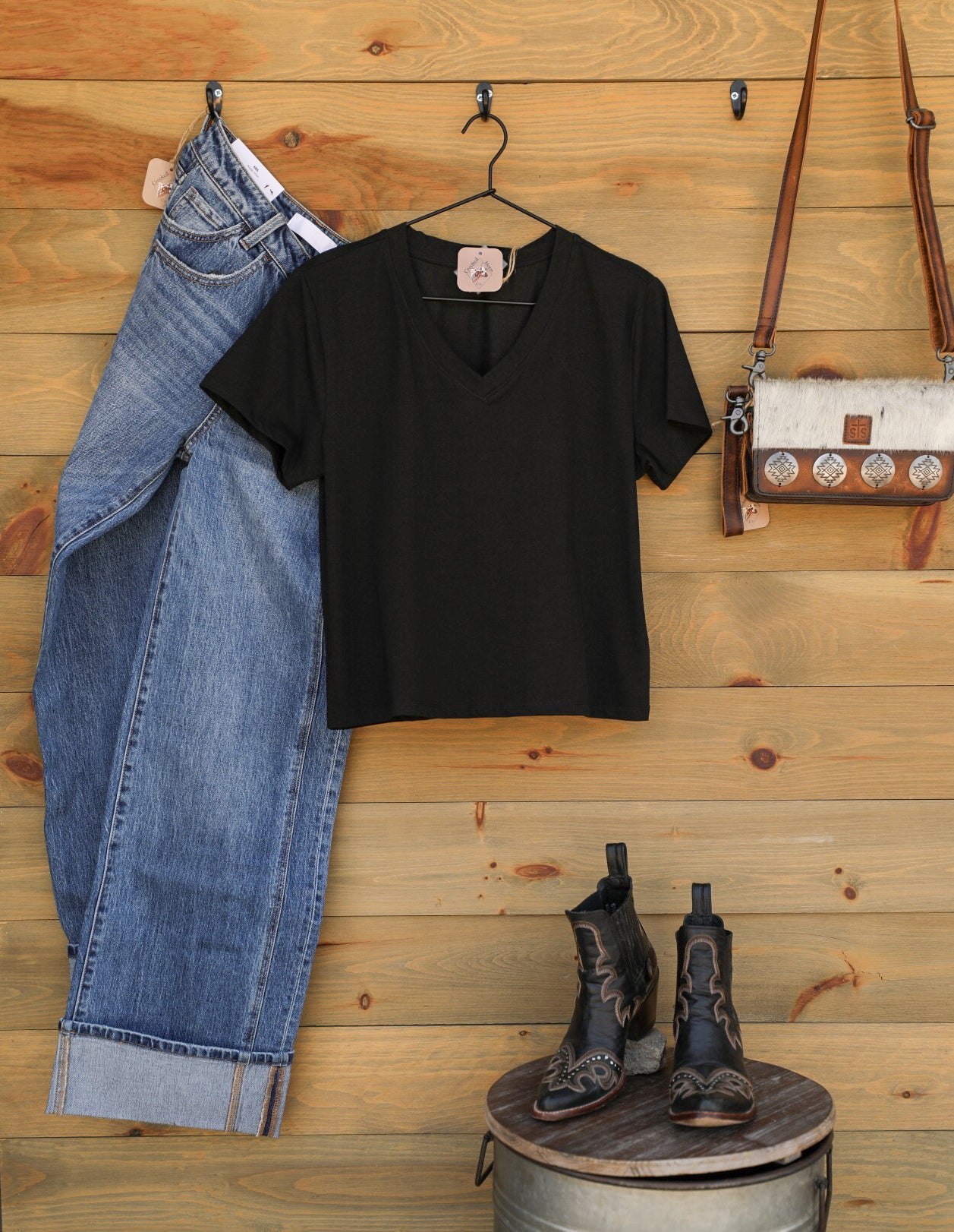 Amaya Top-Shirts-Crooked Horn Company, Online Women's Fashion Boutique in San Tan Valley, Arizona 85140