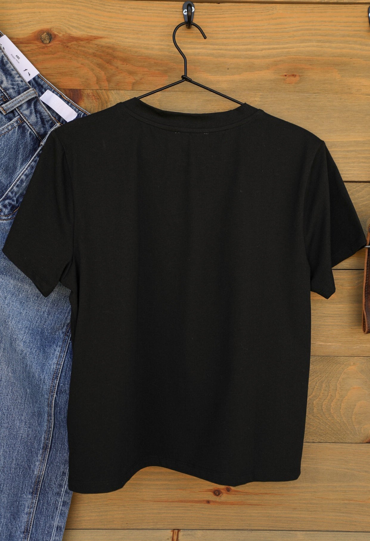 Amaya Top-Shirts-Crooked Horn Company, Online Women's Fashion Boutique in San Tan Valley, Arizona 85140