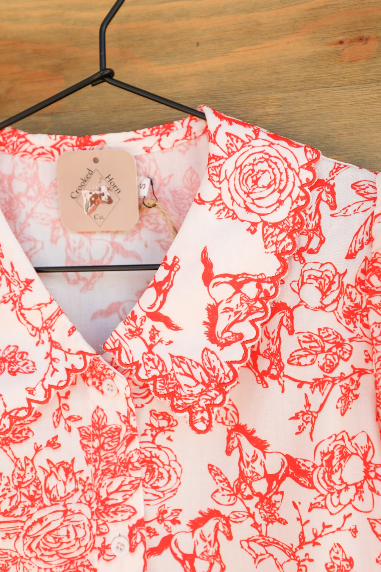 Rojo Top-Shirts-Crooked Horn Company, Online Women's Fashion Boutique in San Tan Valley, Arizona 85140