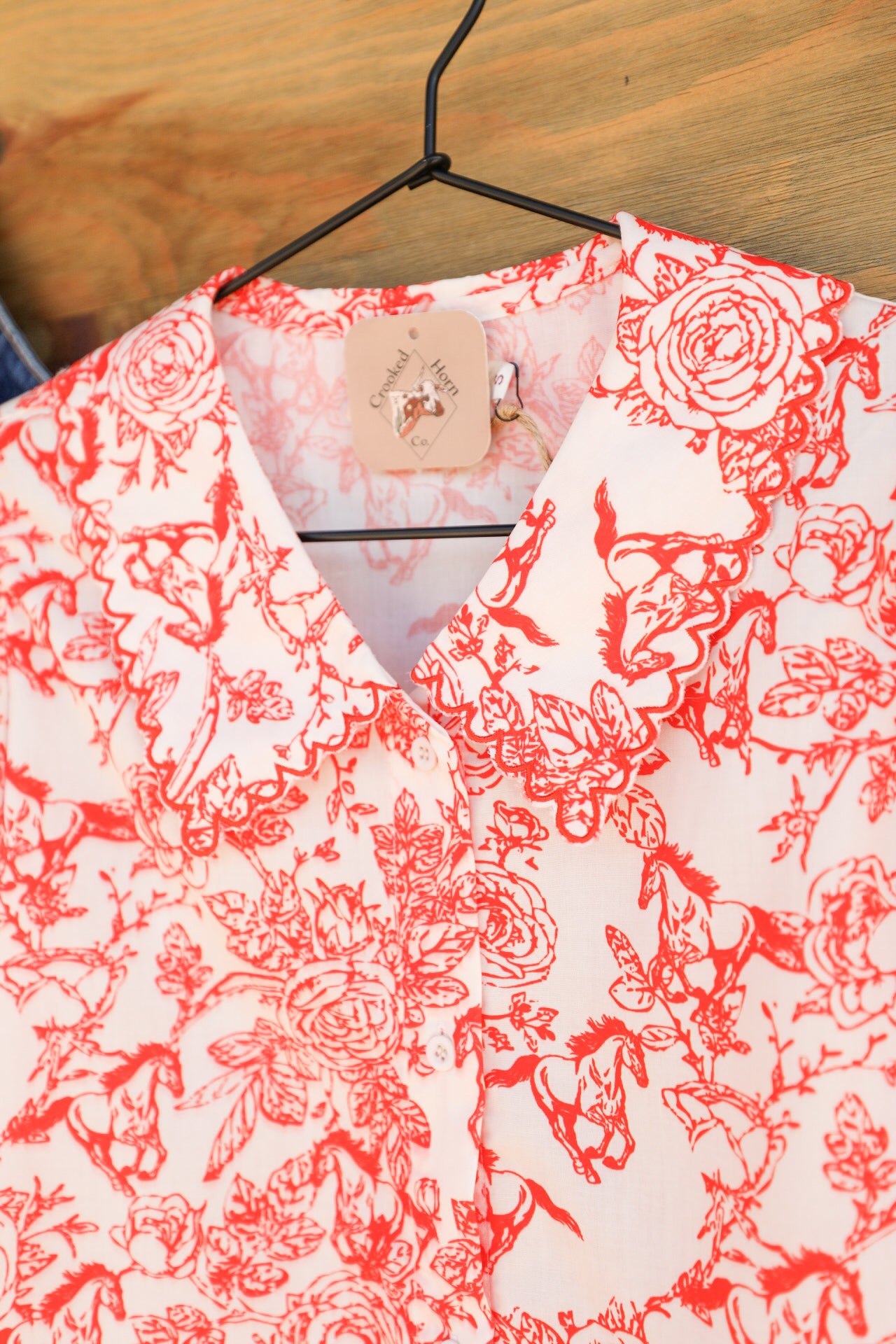Rojo Top-Shirts-Crooked Horn Company, Online Women's Fashion Boutique in San Tan Valley, Arizona 85140