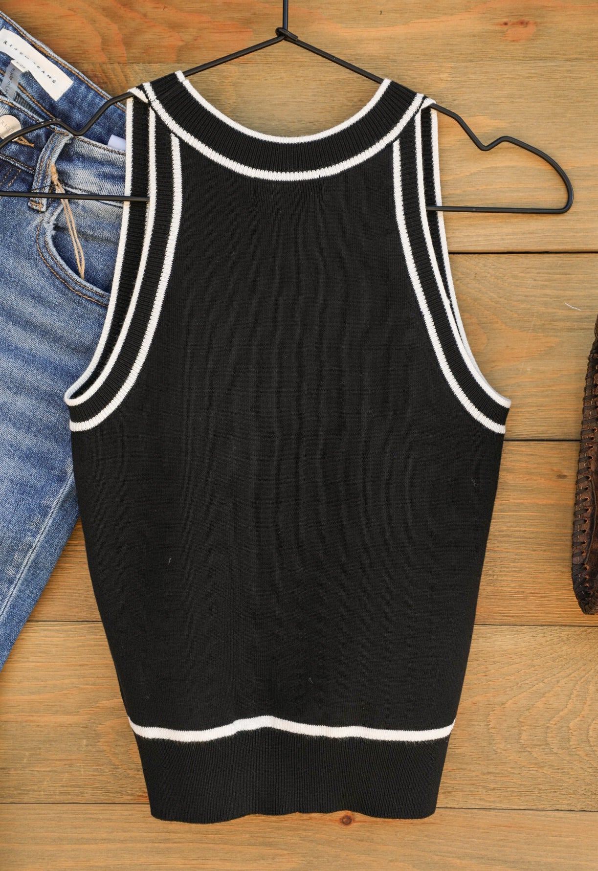 Lingle Top-Shirts-Crooked Horn Company, Online Women's Fashion Boutique in San Tan Valley, Arizona 85140