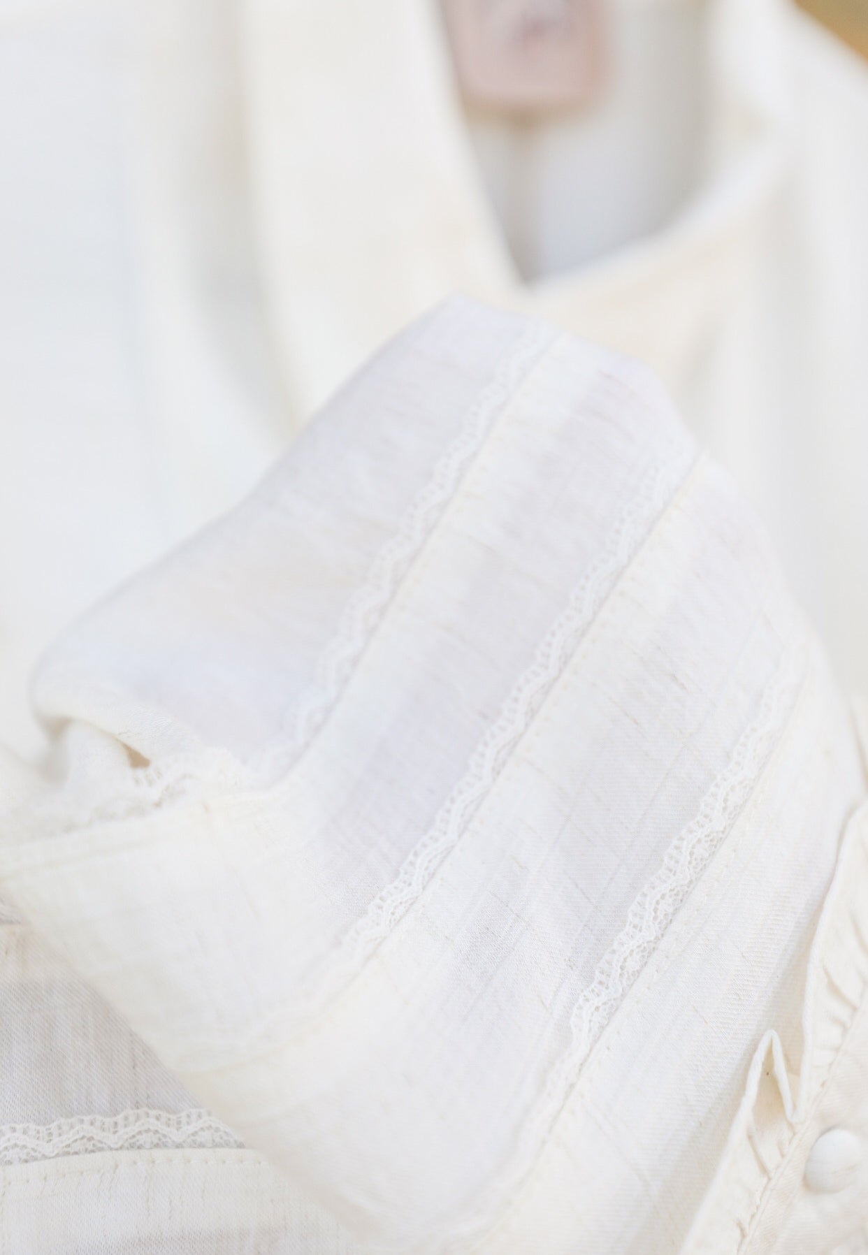 Scotland Top-Shirts-Crooked Horn Company, Online Women's Fashion Boutique in San Tan Valley, Arizona 85140