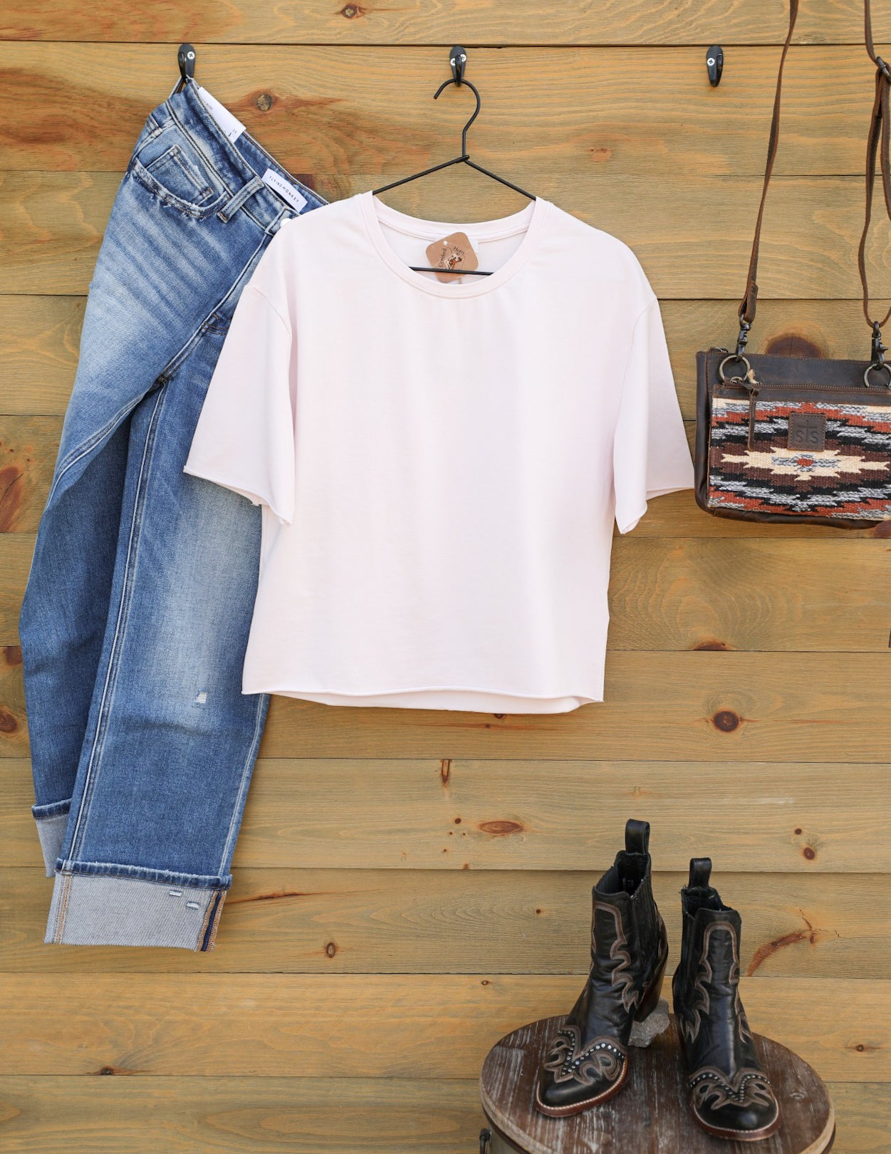 Marlee Top-Shirts-Crooked Horn Company, Online Women's Fashion Boutique in San Tan Valley, Arizona 85140