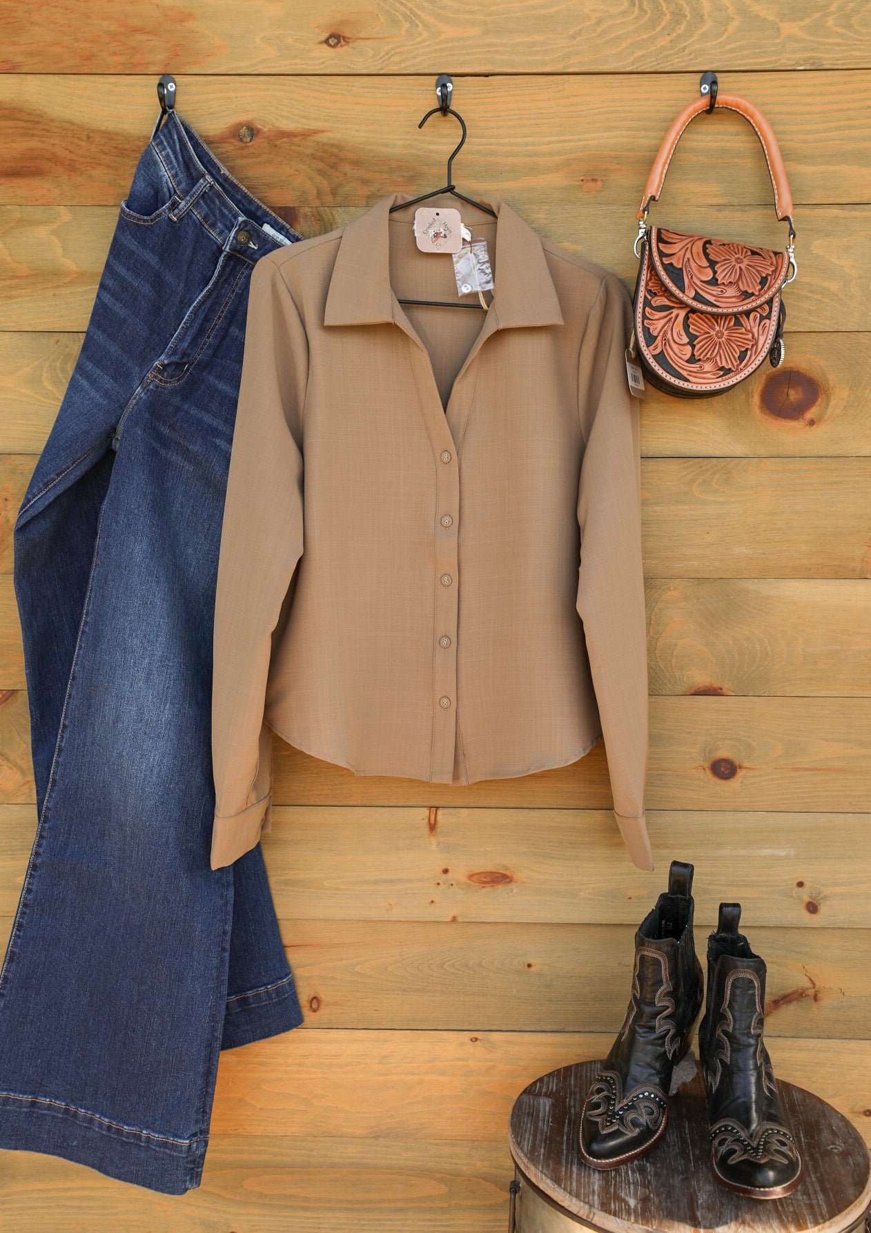 Colman Top-Shirts-Crooked Horn Company, Online Women's Fashion Boutique in San Tan Valley, Arizona 85140